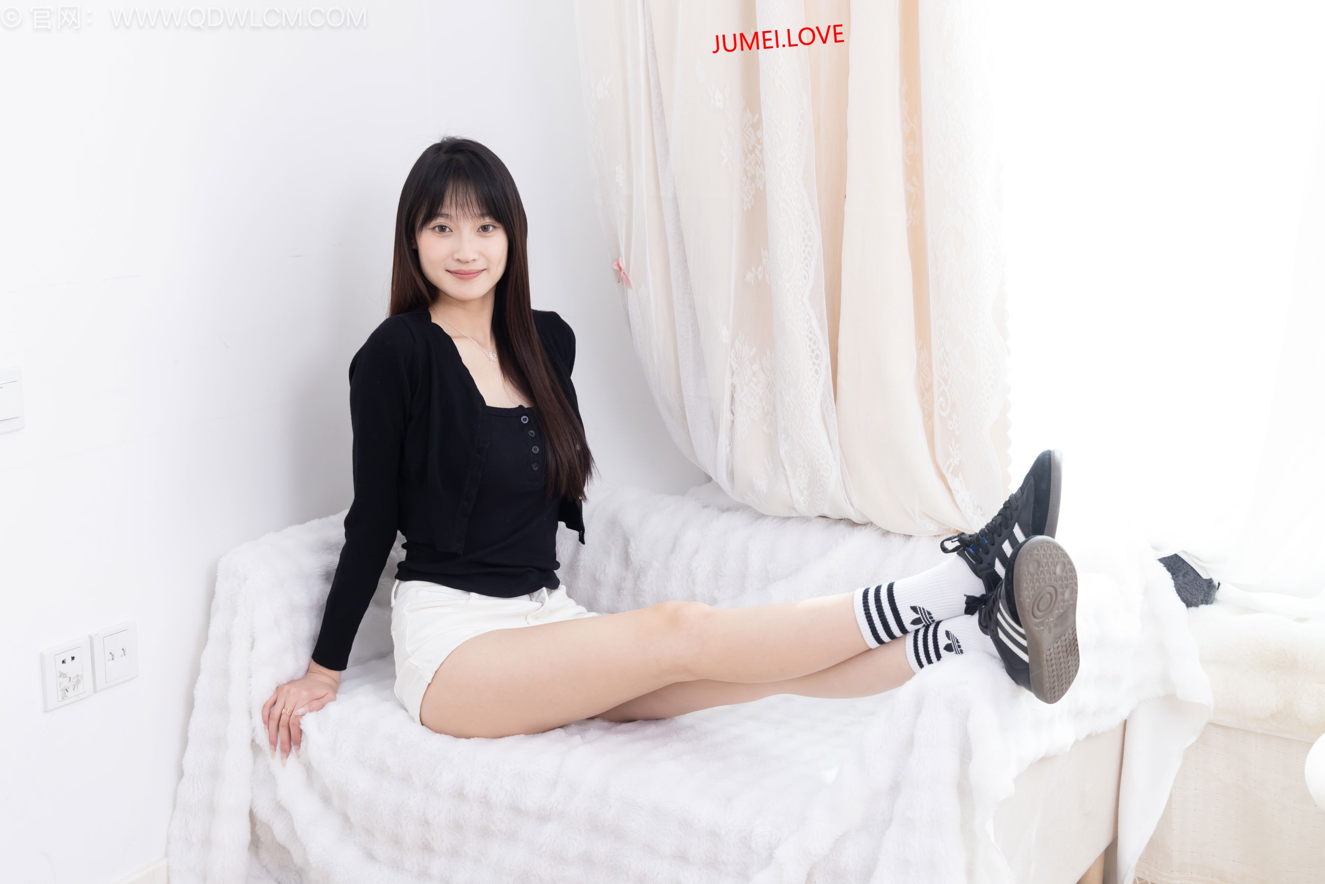 物恋传媒 No.2663 山奈 - 帆布鞋、自然穿脏白棉袜、裸足 第151张