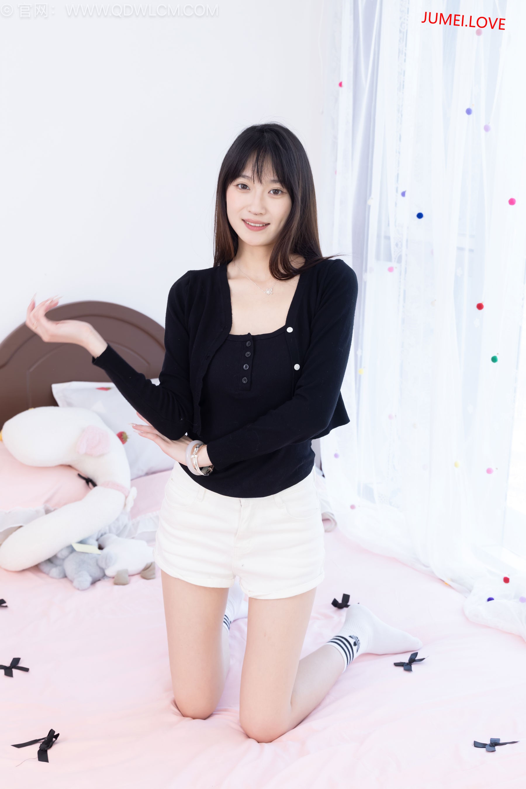 物恋传媒 No.2663 山奈 - 帆布鞋、自然穿脏白棉袜、裸足 第172张