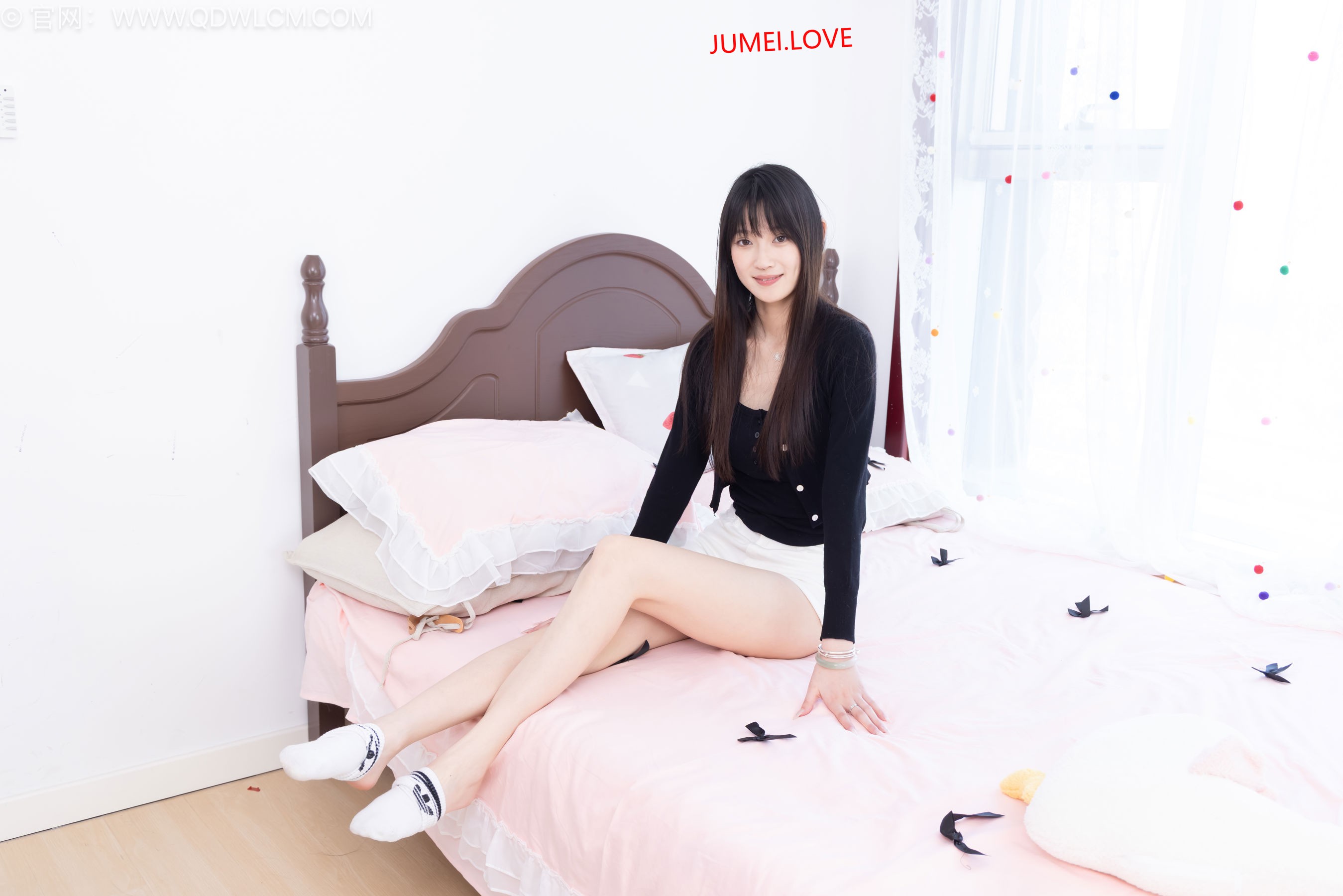 物恋传媒 No.2663 山奈 - 帆布鞋、自然穿脏白棉袜、裸足 第30张