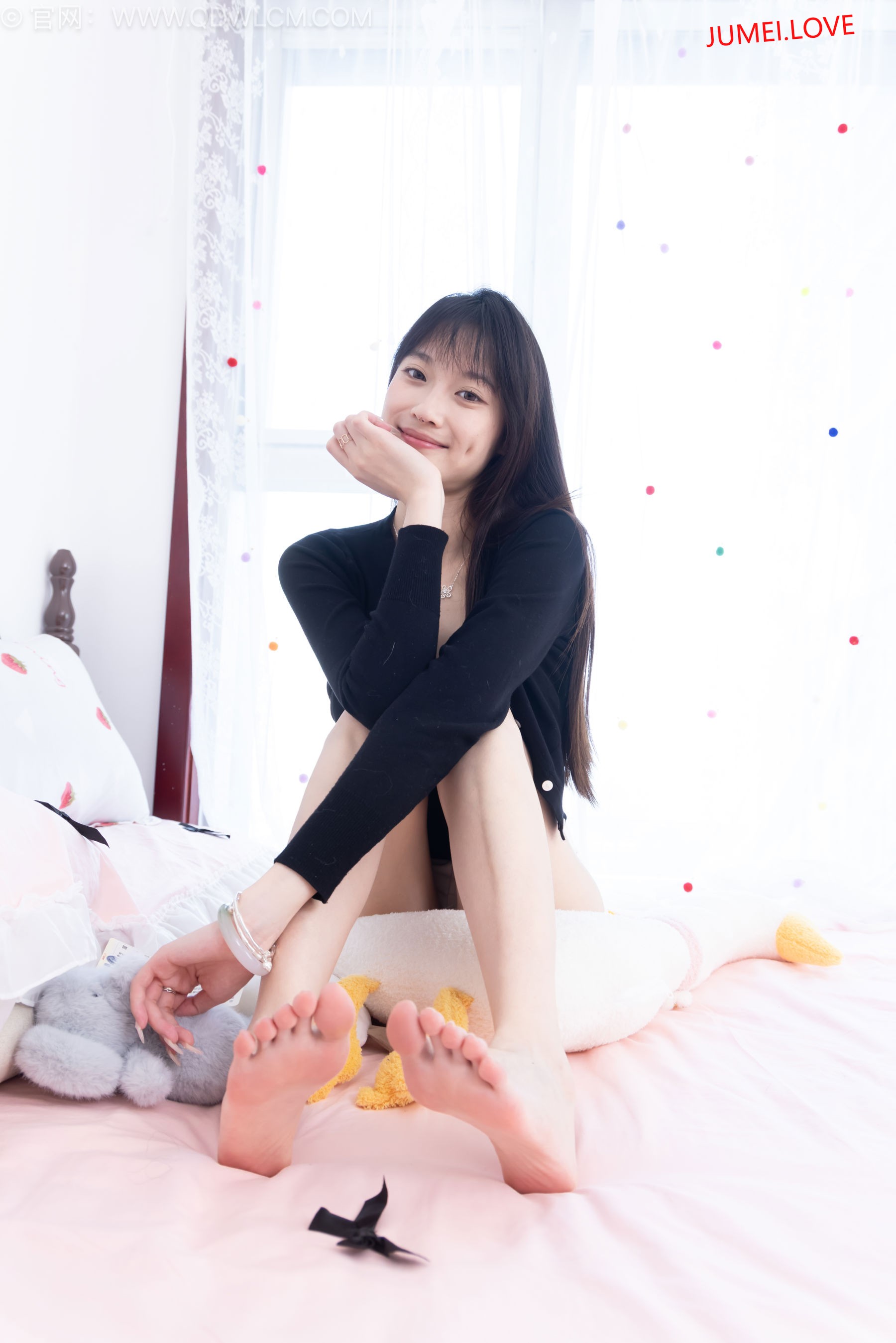 物恋传媒 No.2663 山奈 - 帆布鞋、自然穿脏白棉袜、裸足 第49张