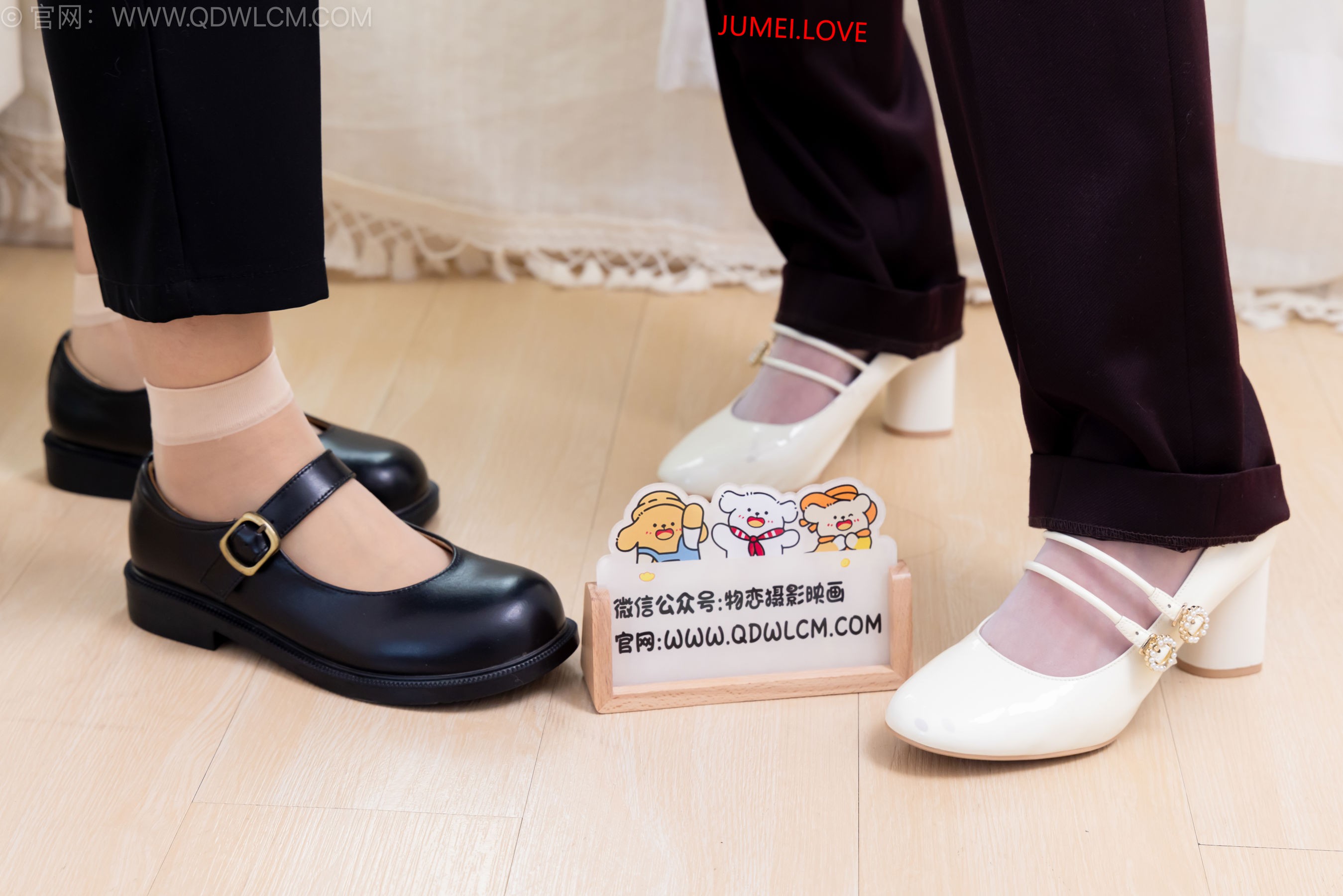 物恋传媒 No.2667 菜菜&岚岚 - 高跟鞋、皮鞋、ol制服、短白丝、短肉丝、裸足 第147张