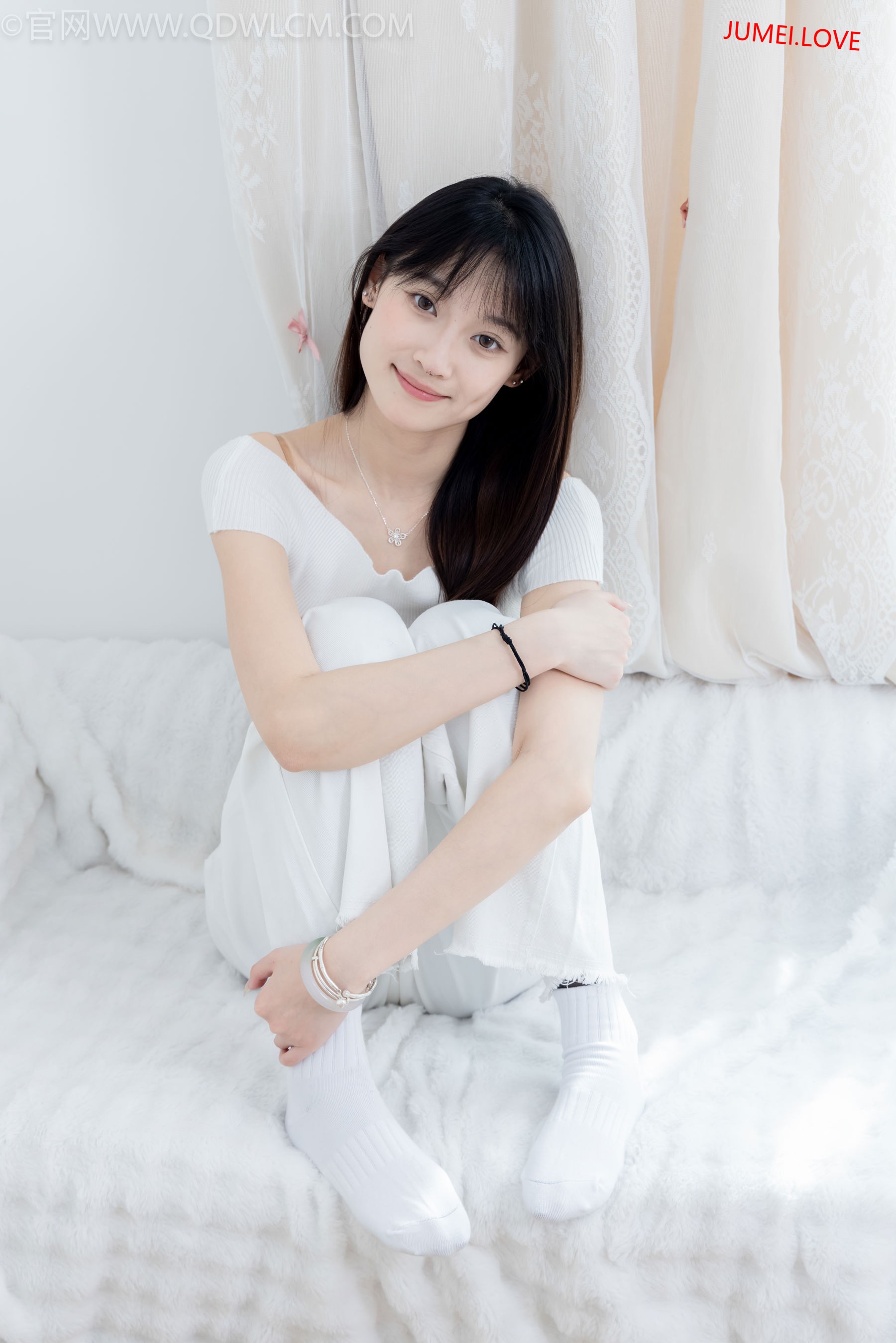 物恋传媒 No.2670 山奈 - 帆布鞋、白棉袜、薄黑丝 第108张