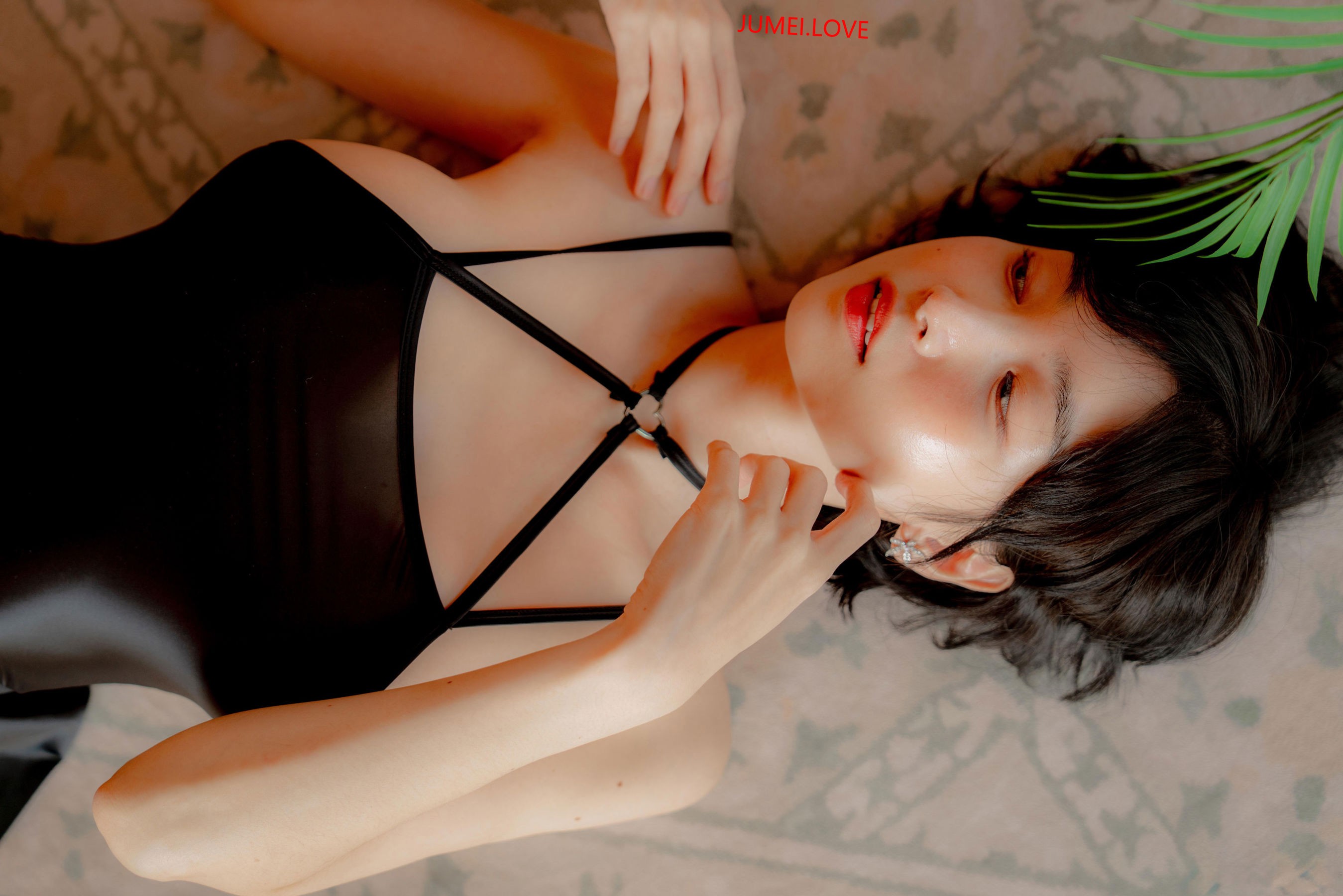 [Patreon] 韩国妹子 Leezy 2025年04月 第90张
