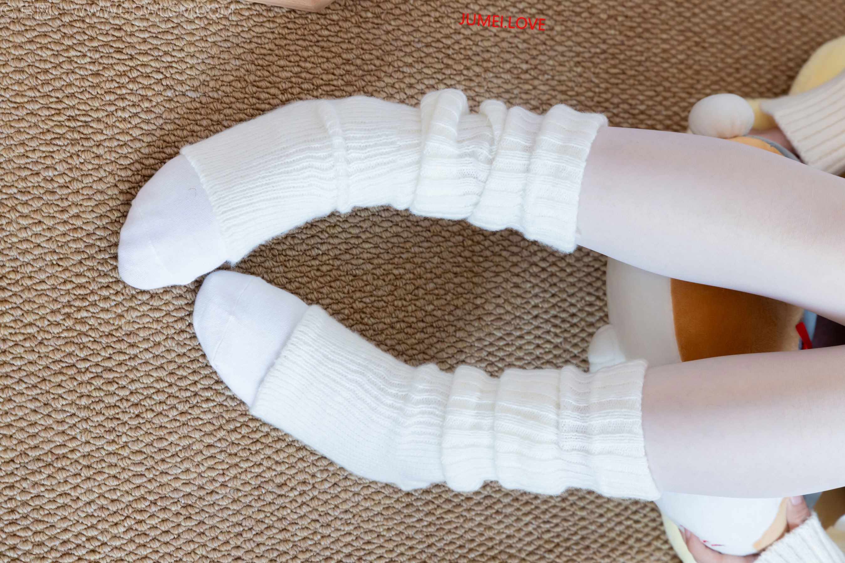 物恋传媒 No.2683 萌萌 - 板鞋、堆堆袜套、纯白棉袜、薄白丝 第128张