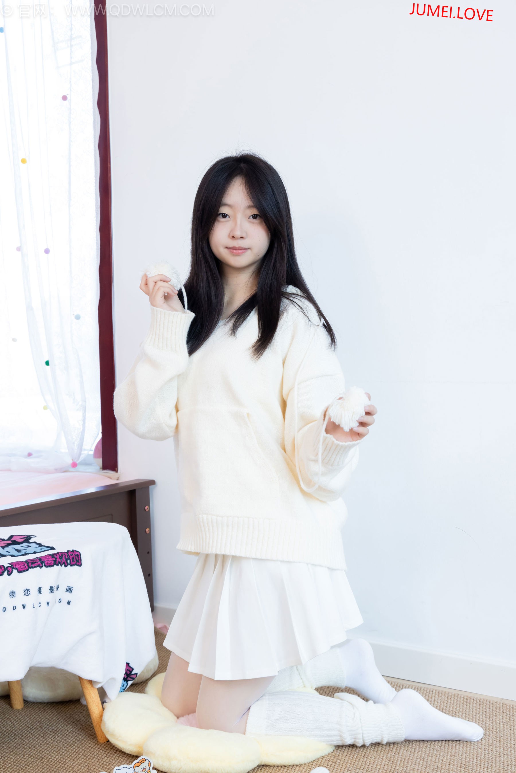 物恋传媒 No.2683 萌萌 - 板鞋、堆堆袜套、纯白棉袜、薄白丝 第142张