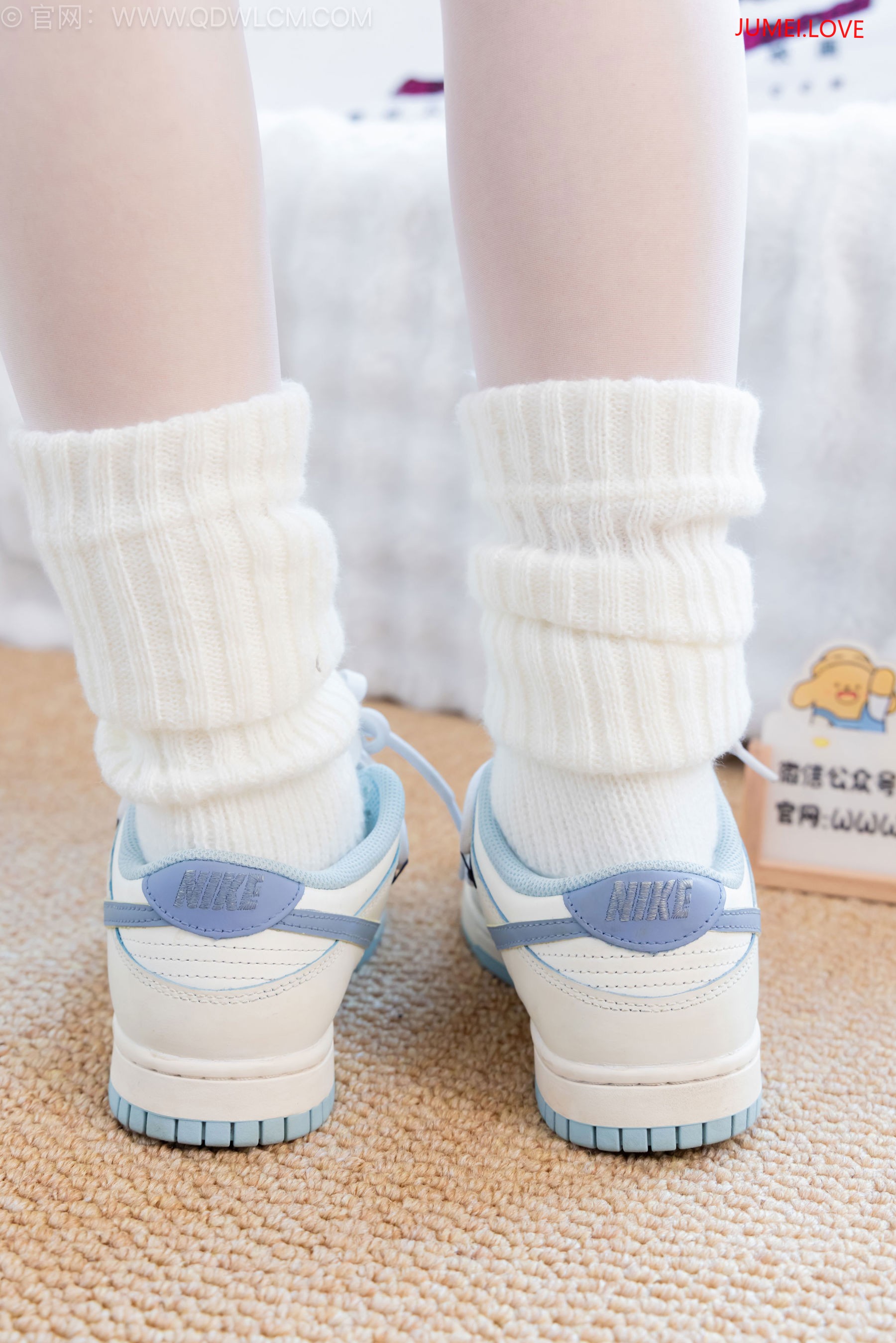 物恋传媒 No.2683 萌萌 - 板鞋、堆堆袜套、纯白棉袜、薄白丝 第24张