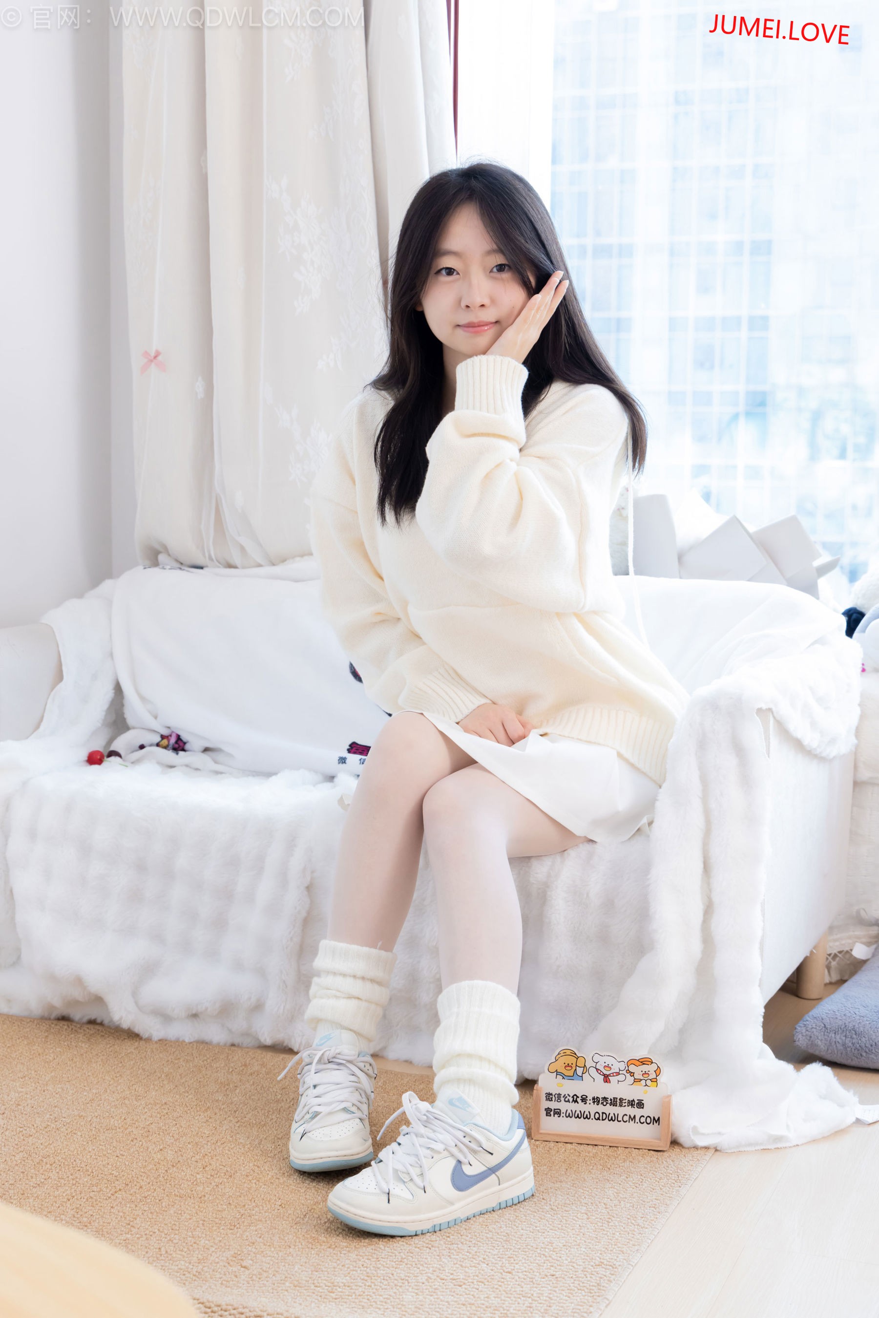 物恋传媒 No.2683 萌萌 - 板鞋、堆堆袜套、纯白棉袜、薄白丝 第76张
