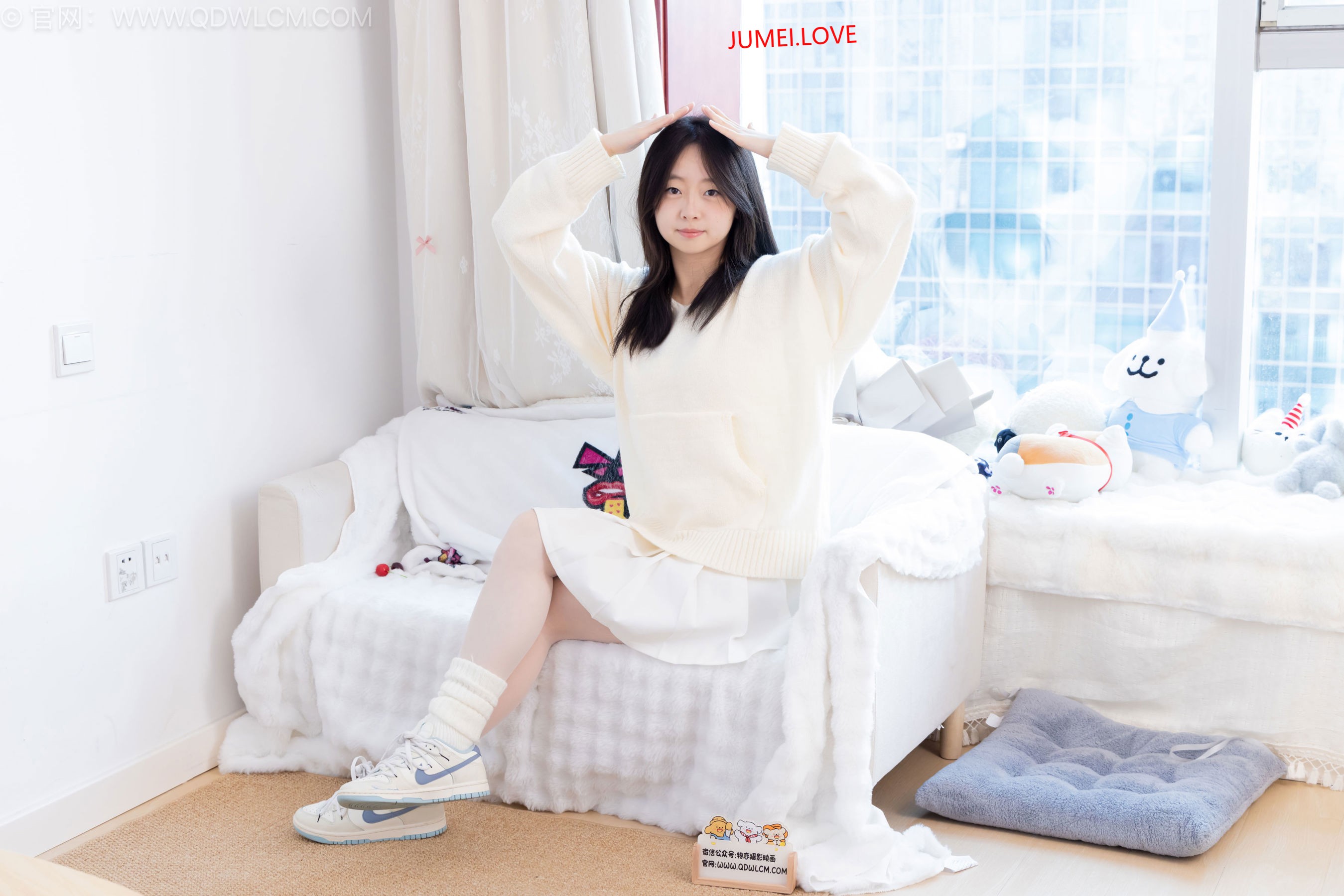 物恋传媒 No.2683 萌萌 - 板鞋、堆堆袜套、纯白棉袜、薄白丝 第80张
