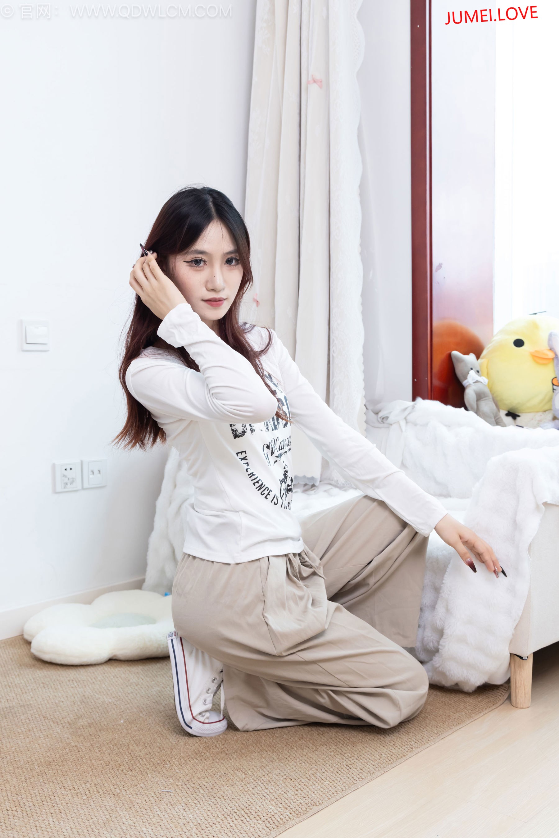 物恋传媒 No.2684 苹果 - 帆布鞋、纯白棉袜、裸足 第123张