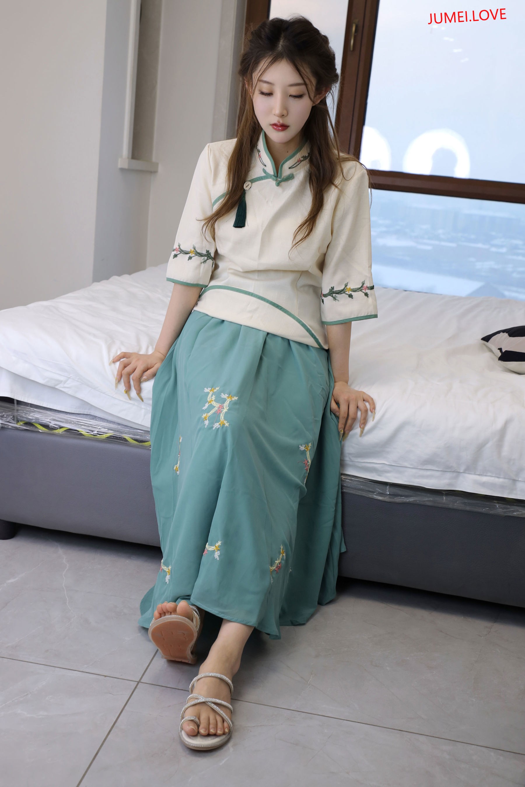 绮梦摄影 2025.03.11 No.199 婷婷 珍藏无修无水印版 第195张