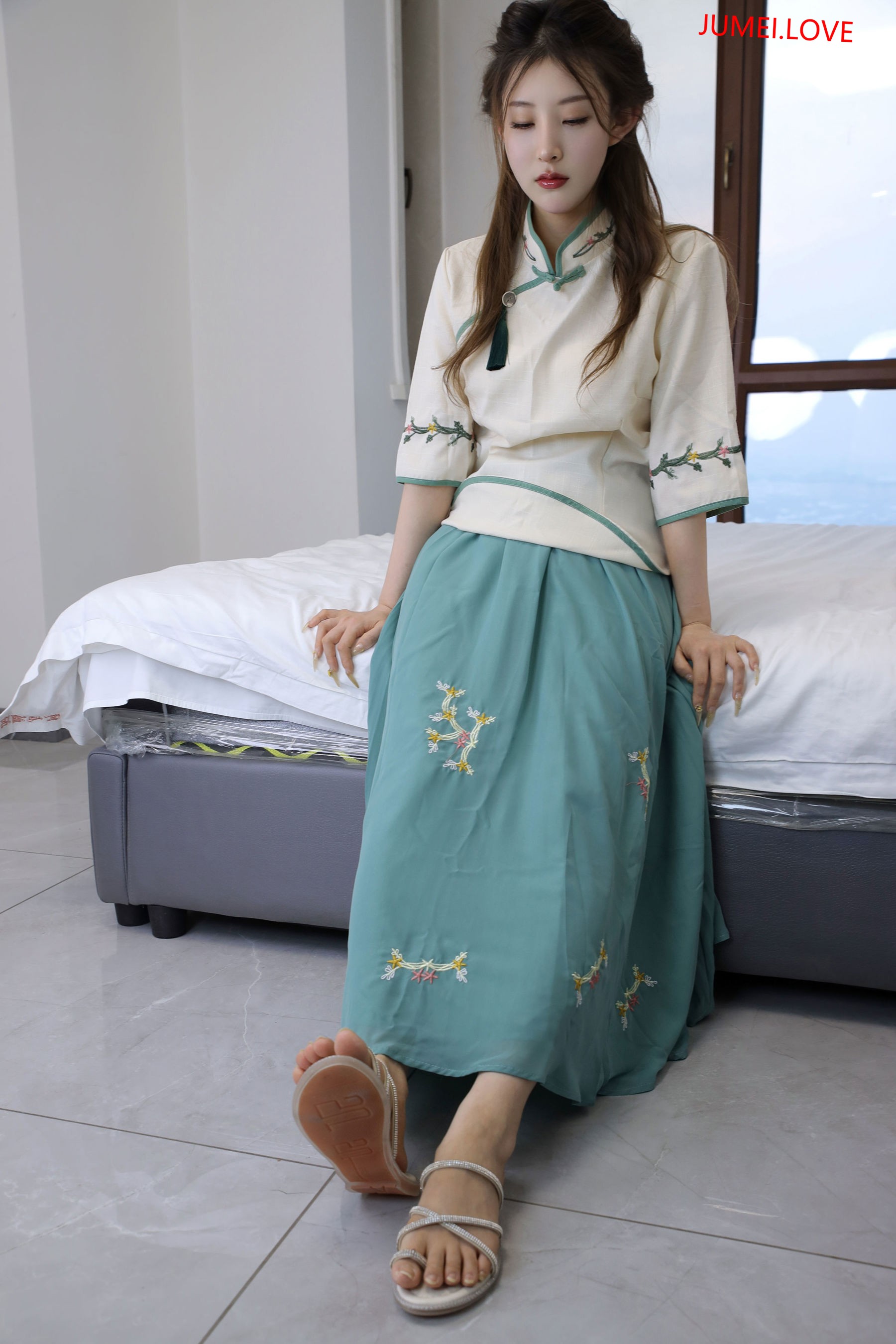 绮梦摄影 2025.03.11 No.199 婷婷 珍藏无修无水印版 第198张