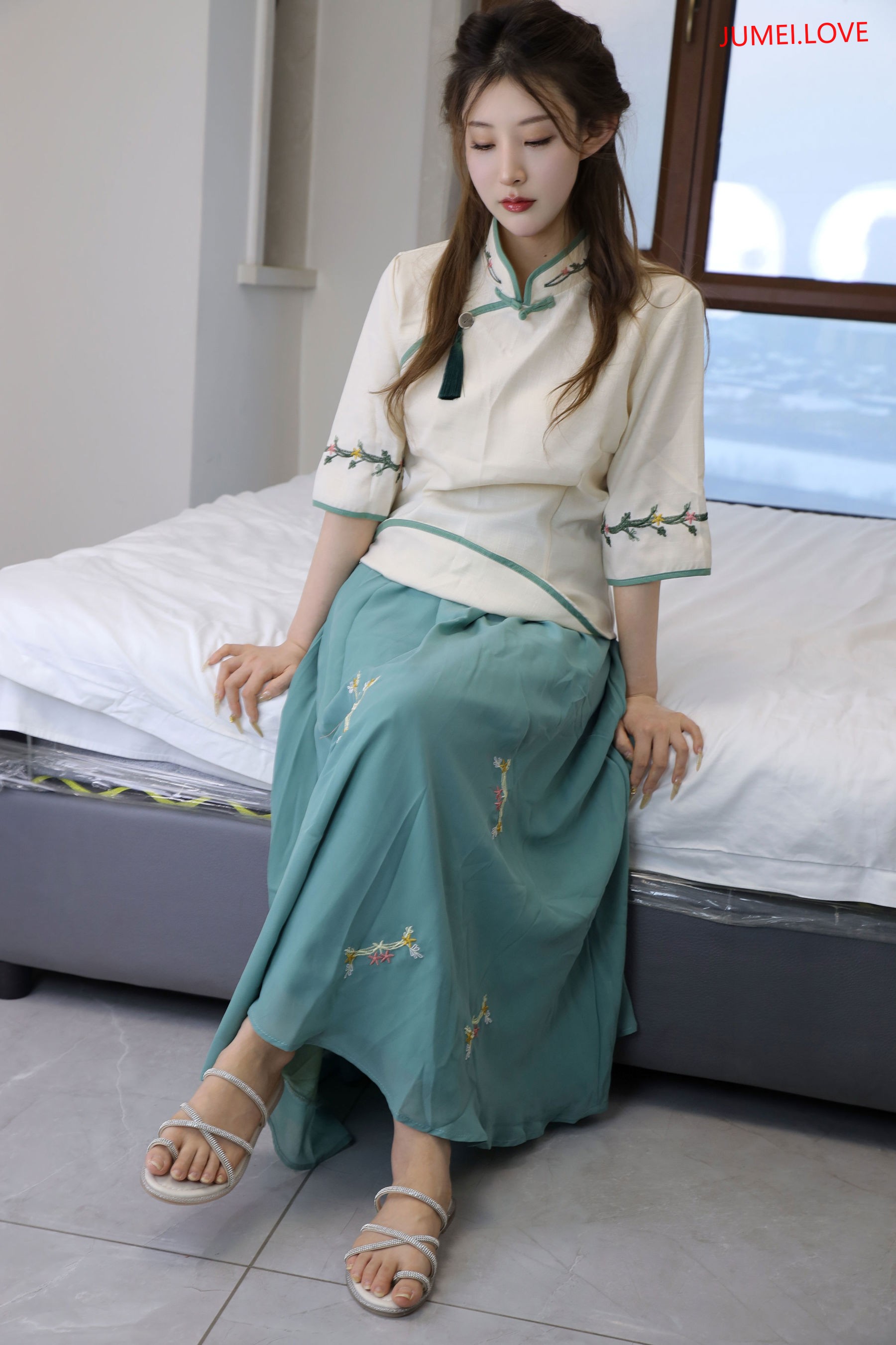 绮梦摄影 2025.03.11 No.199 婷婷 珍藏无修无水印版 第203张
