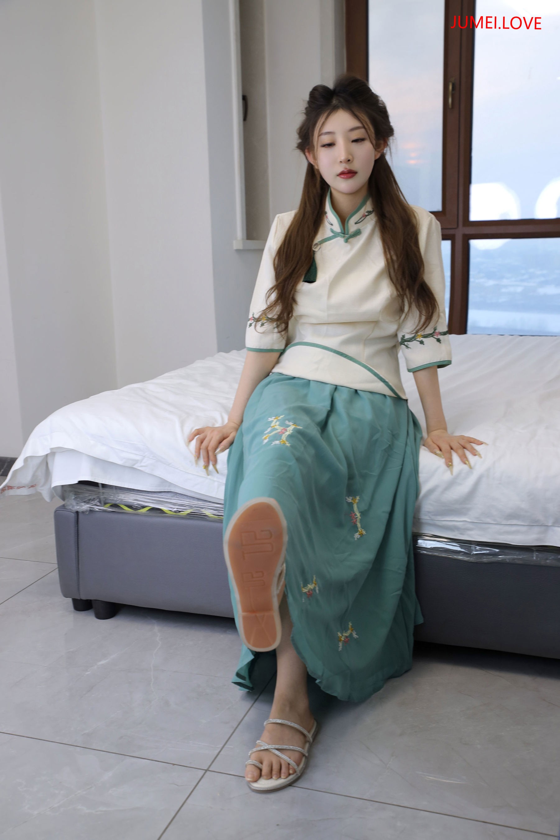 绮梦摄影 2025.03.11 No.199 婷婷 珍藏无修无水印版 第206张