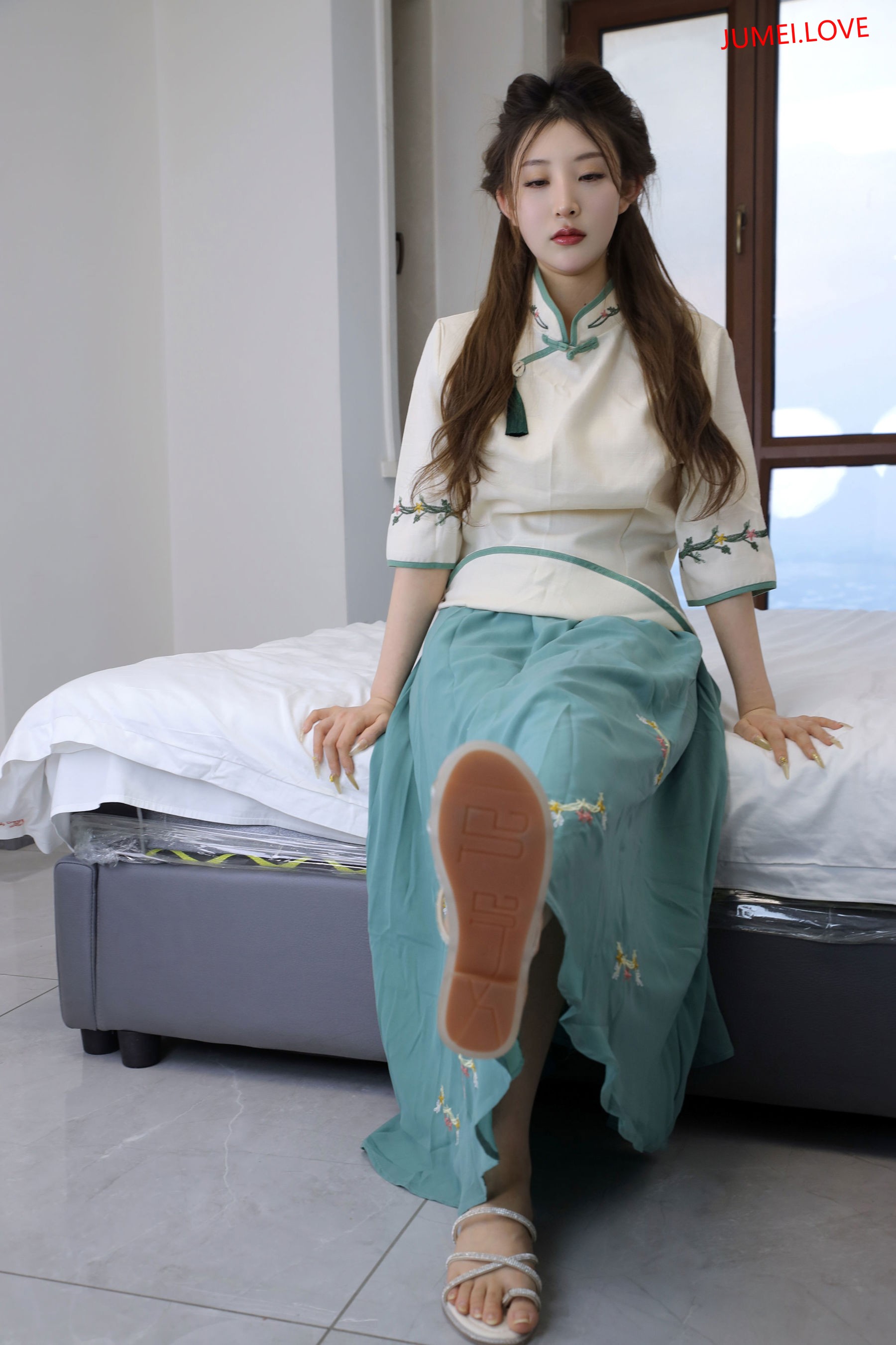 绮梦摄影 2025.03.11 No.199 婷婷 珍藏无修无水印版 第207张