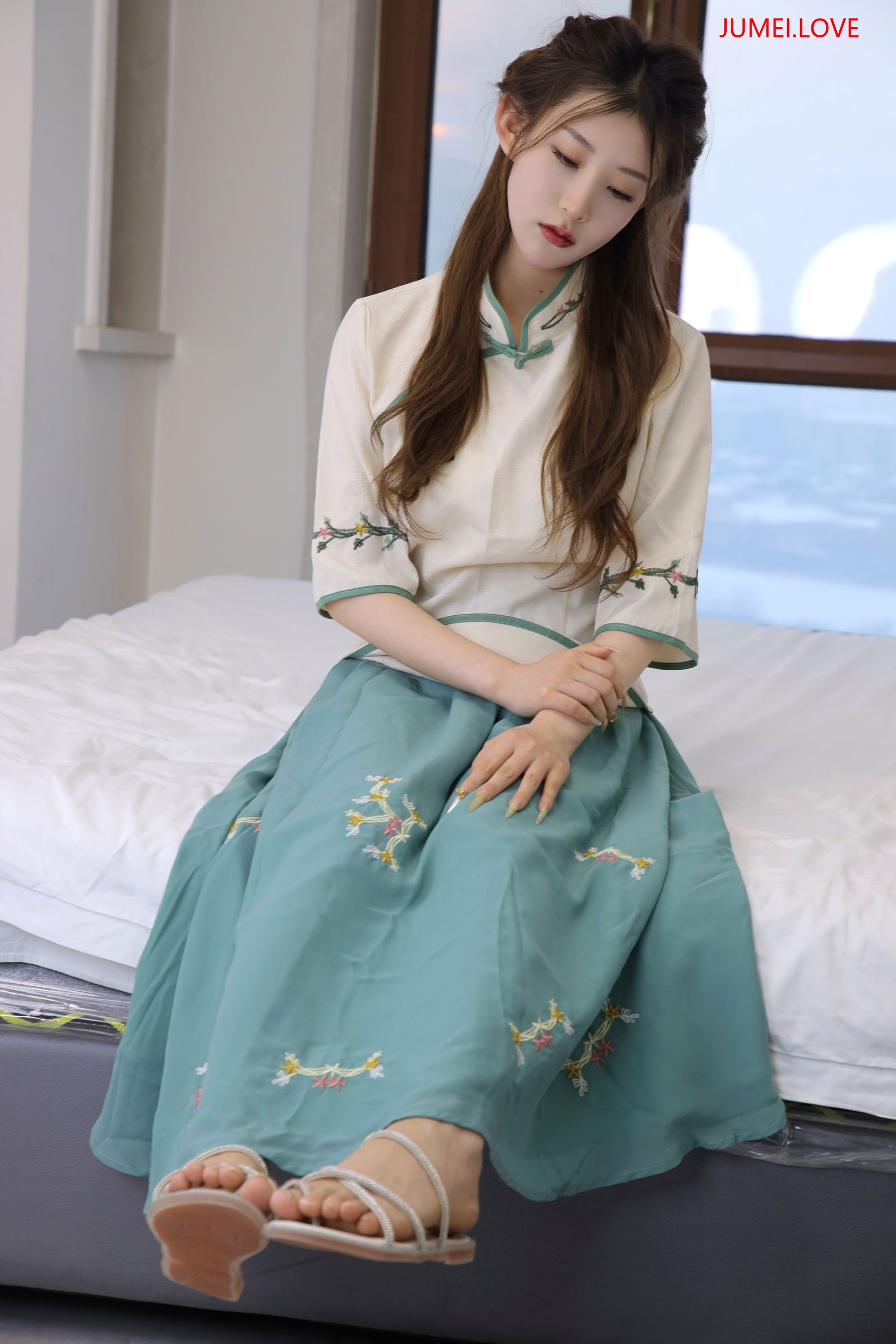 绮梦摄影 2025.03.11 No.199 婷婷 珍藏无修无水印版 第212张
