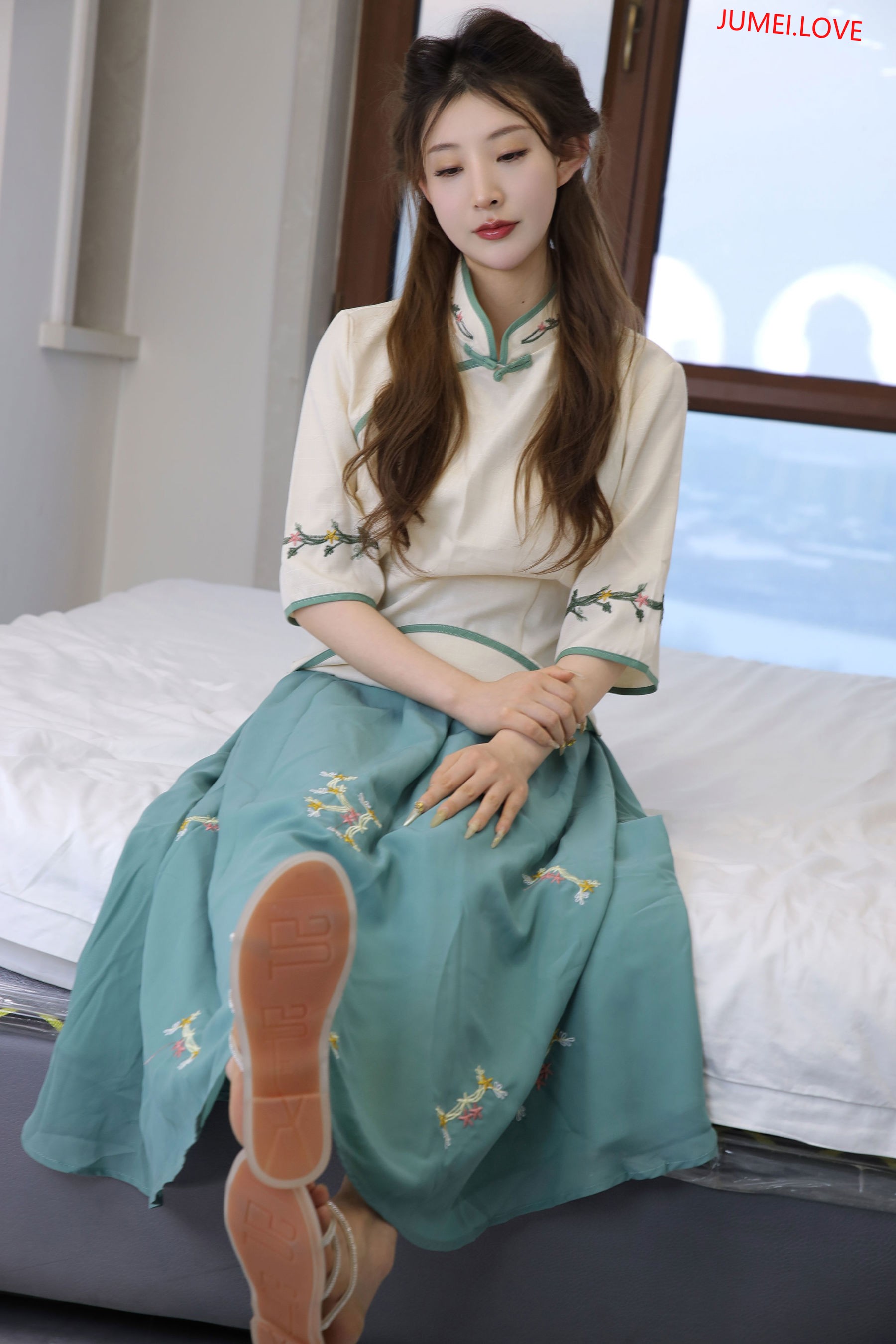 绮梦摄影 2025.03.11 No.199 婷婷 珍藏无修无水印版 第213张