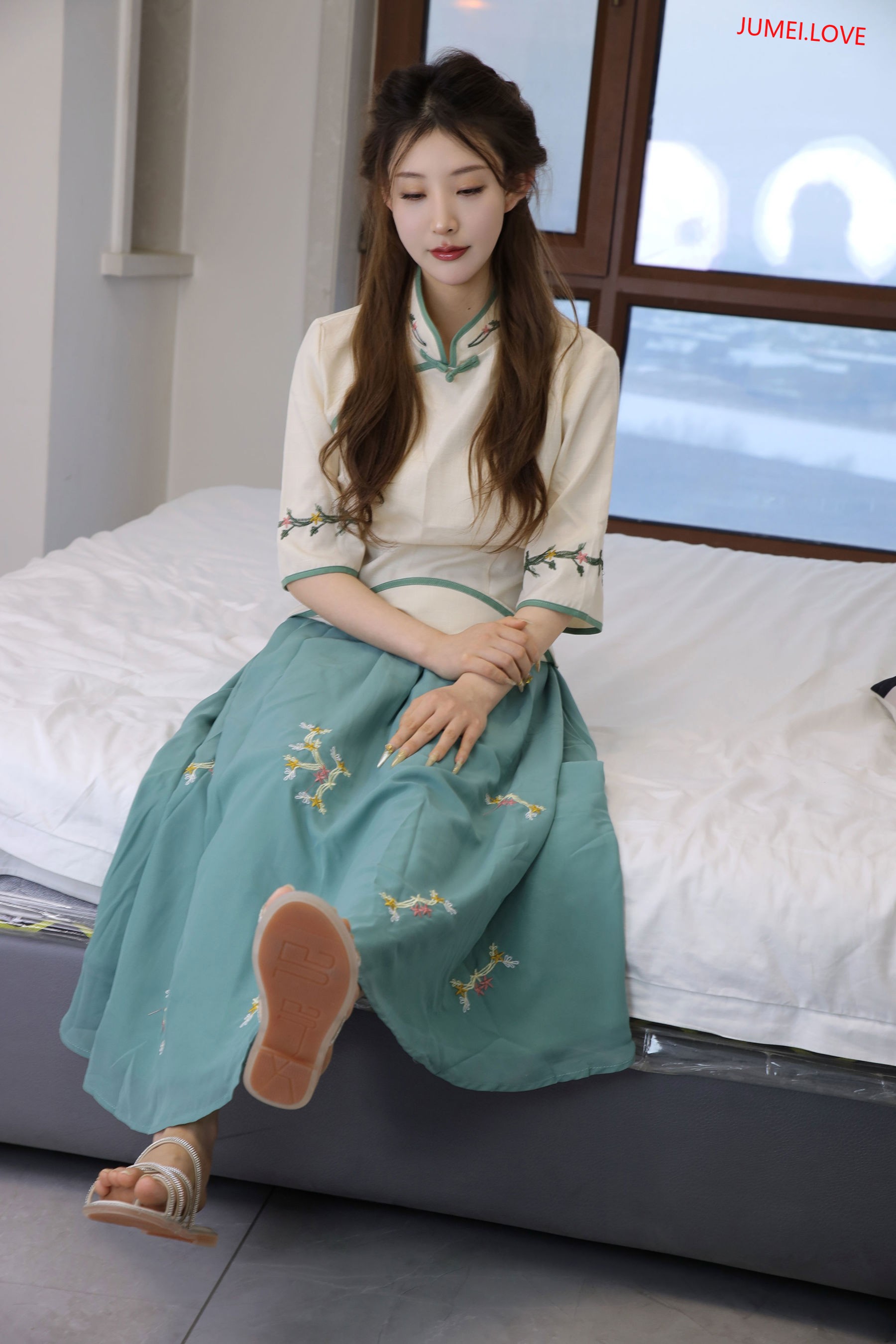 绮梦摄影 2025.03.11 No.199 婷婷 珍藏无修无水印版 第219张