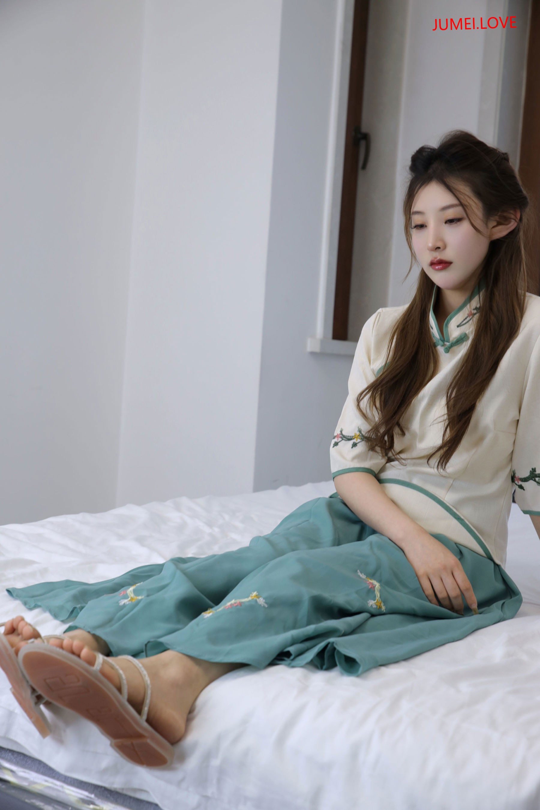 绮梦摄影 2025.03.11 No.199 婷婷 珍藏无修无水印版 第230张