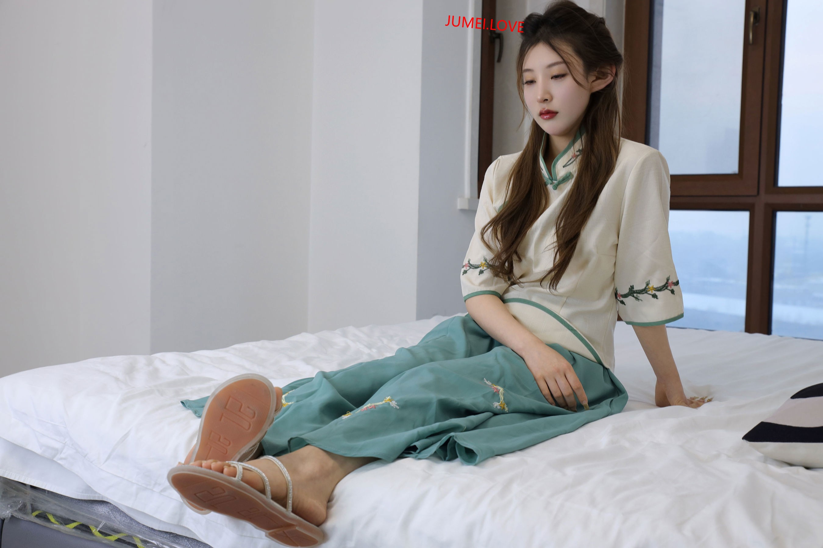 绮梦摄影 2025.03.11 No.199 婷婷 珍藏无修无水印版 第231张