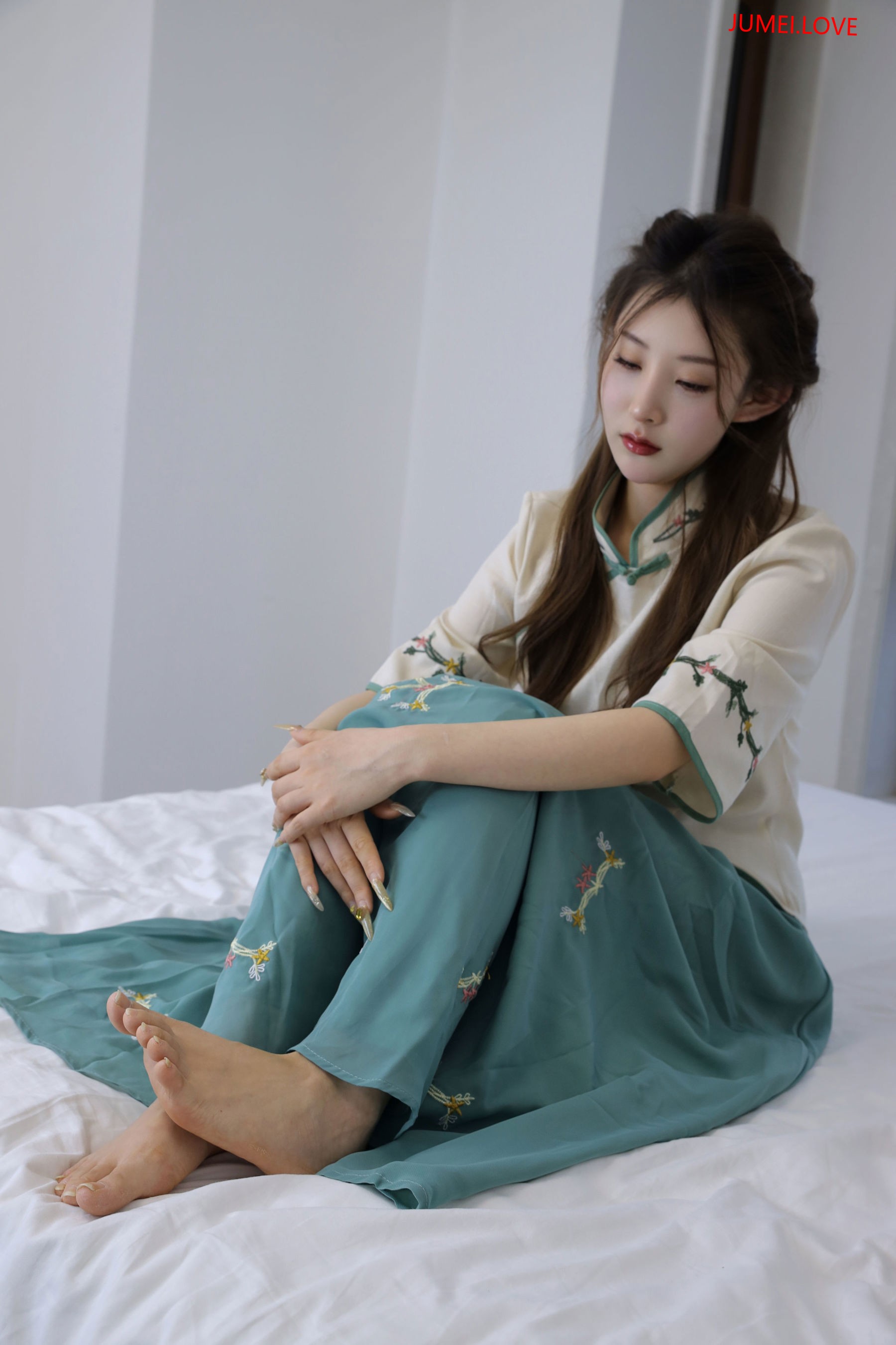 绮梦摄影 2025.03.11 No.199 婷婷 珍藏无修无水印版 第249张