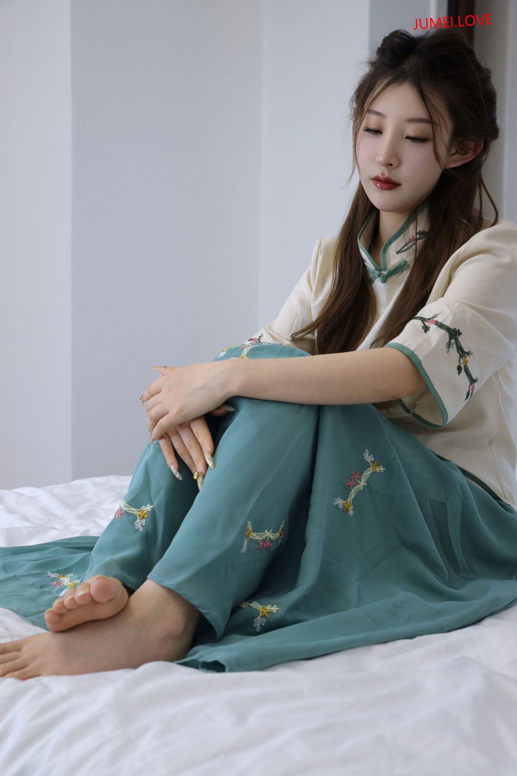 绮梦摄影 2025.03.11 No.199 婷婷 珍藏无修无水印版 第252张