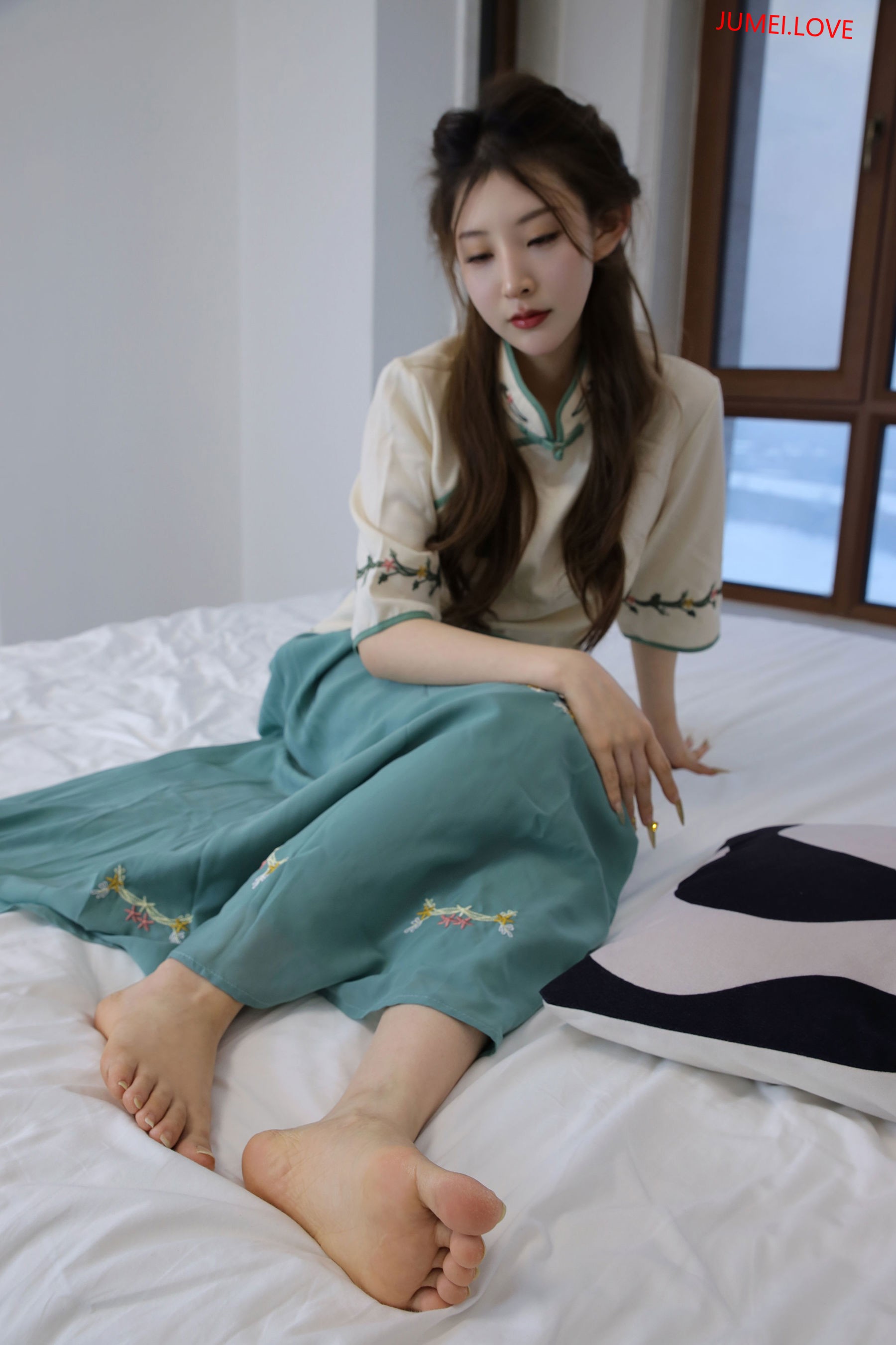 绮梦摄影 2025.03.11 No.199 婷婷 珍藏无修无水印版 第261张