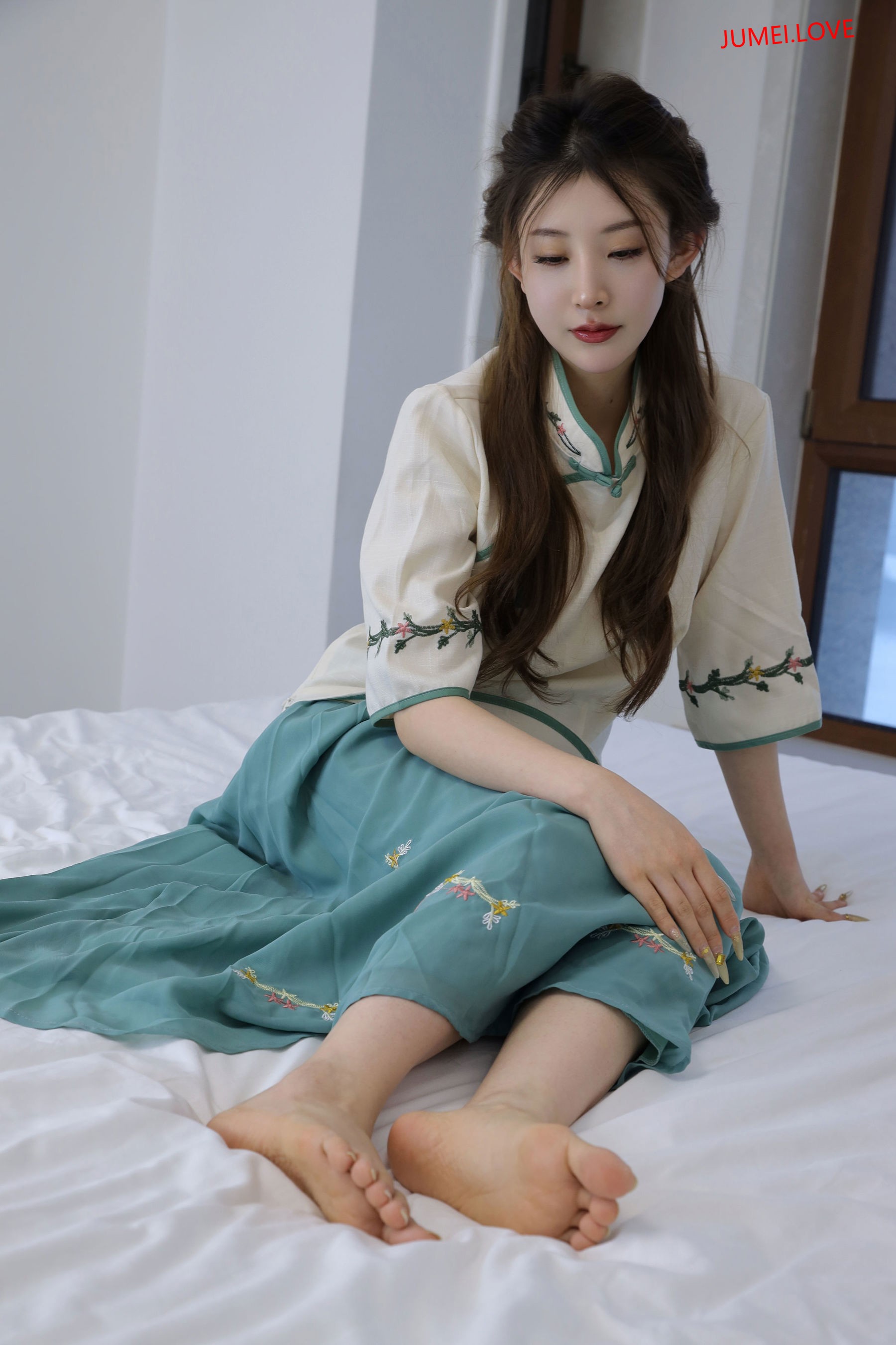 绮梦摄影 2025.03.11 No.199 婷婷 珍藏无修无水印版 第276张
