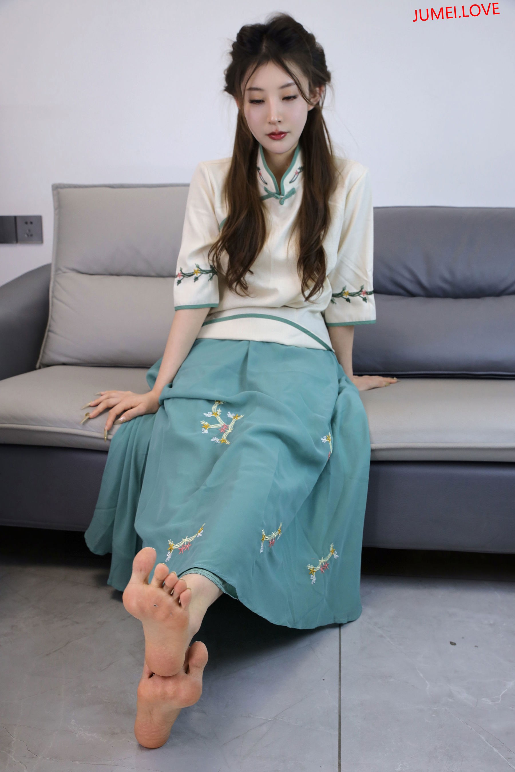 绮梦摄影 2025.03.11 No.199 婷婷 珍藏无修无水印版 第396张