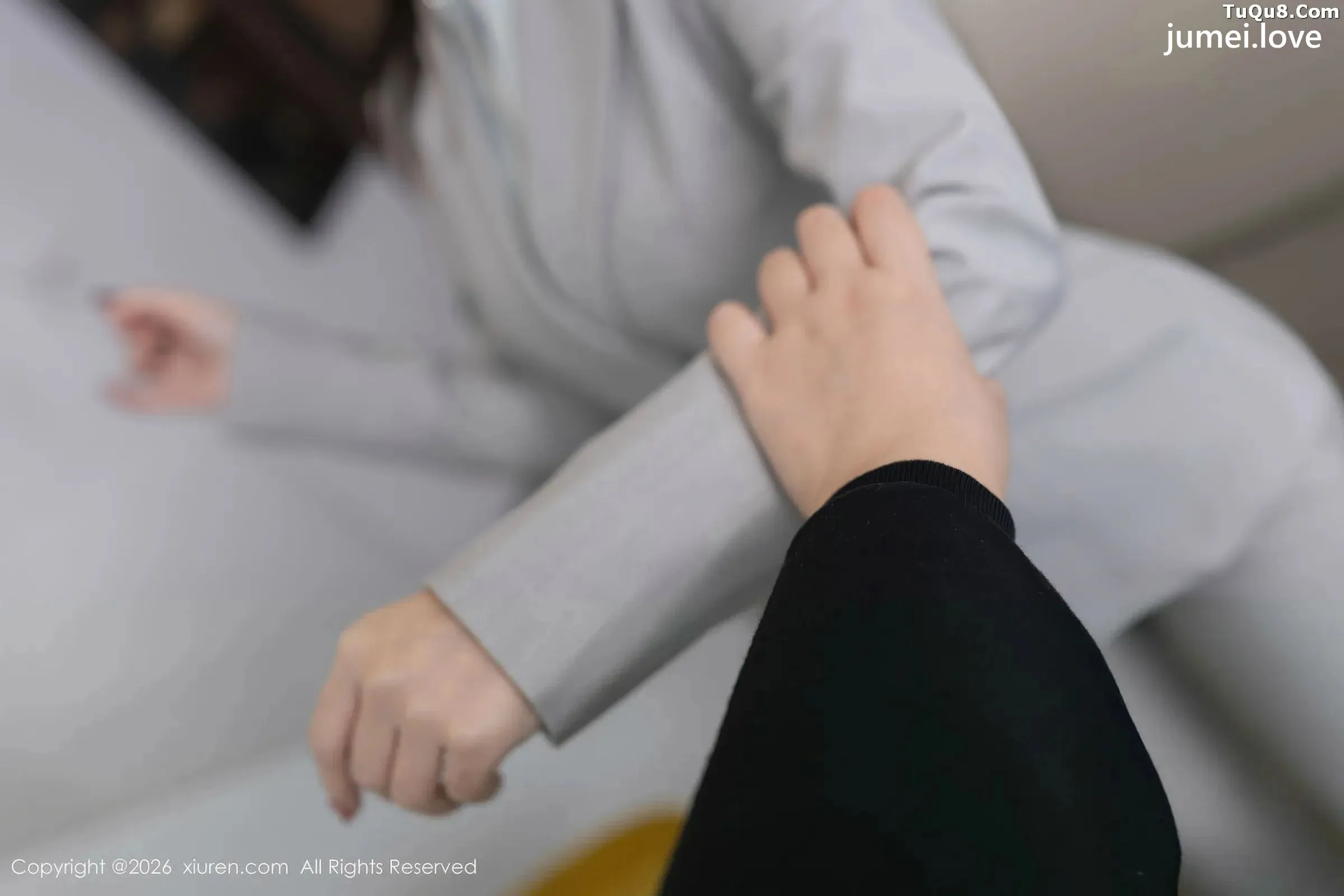 杏子Yada性感灰色OL服饰露白色内衣秀曼妙身姿撩人绝美写真81P 第14张
