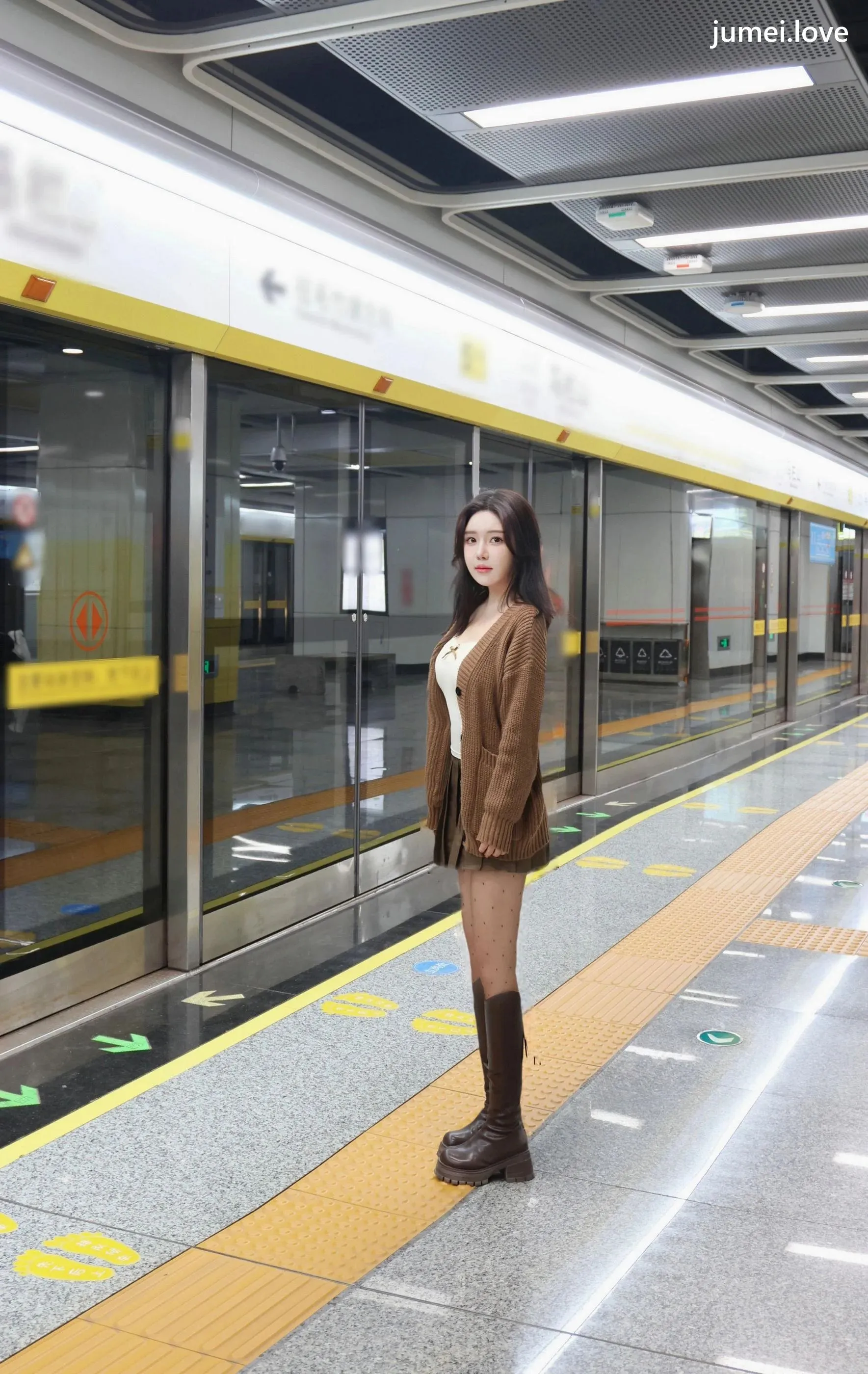 小薯条nienie 诱人私拍福利 兔女郎74P 第23张