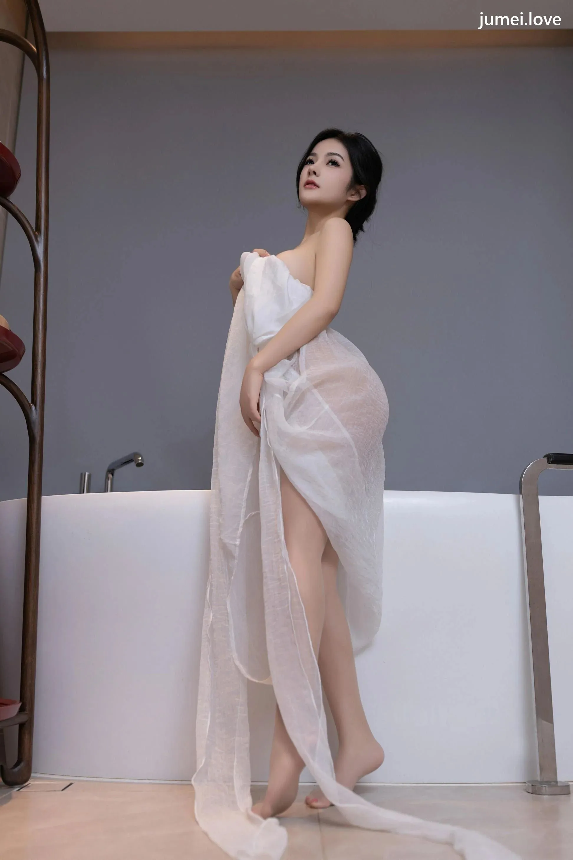 谭小灵 诱人私拍福利 肉丝白纱87P 第47张