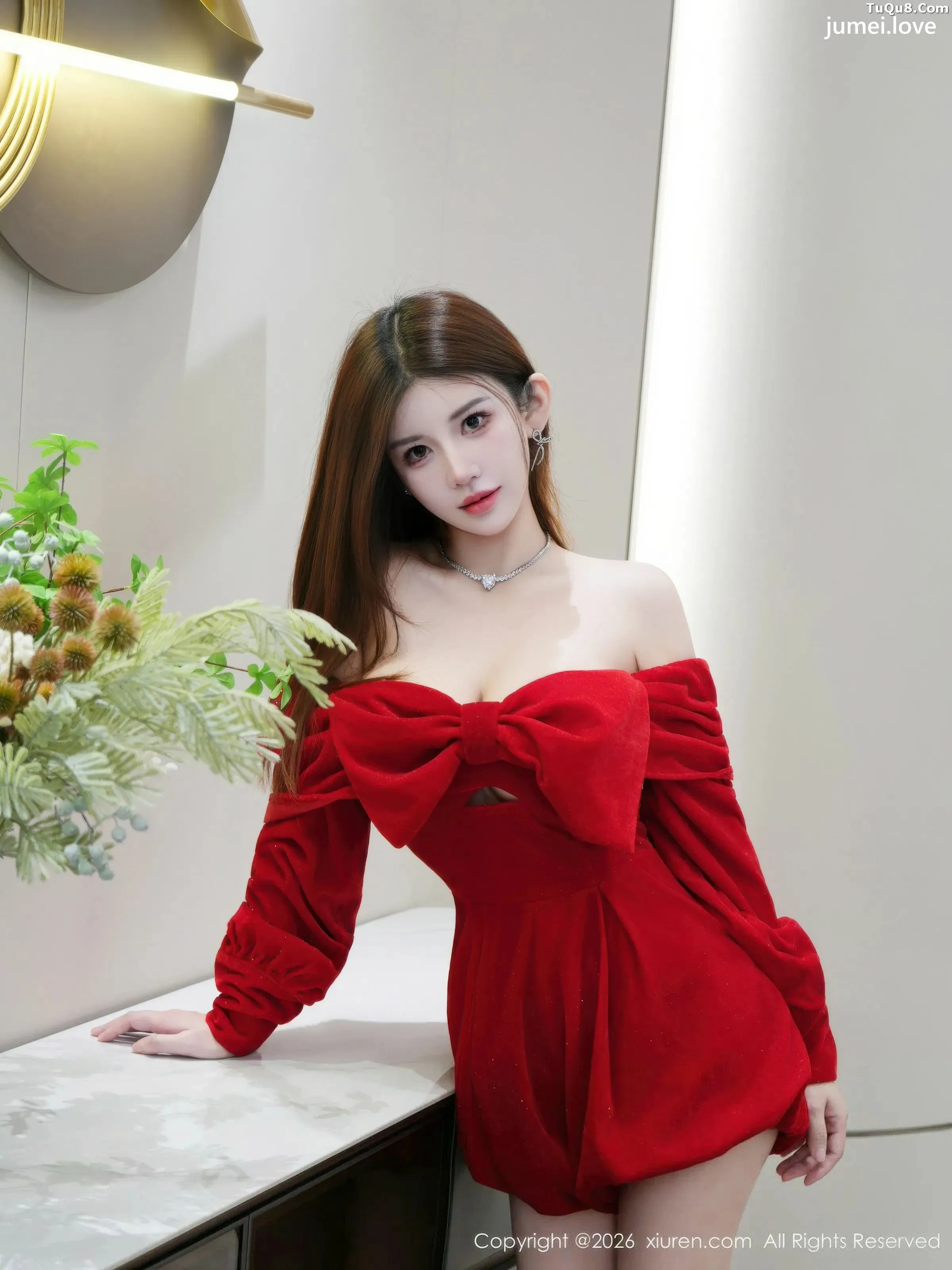 苏甜橙子性感红色连衣短裙配超薄黑丝秀凹凸身材绝美写真51P 第29张
