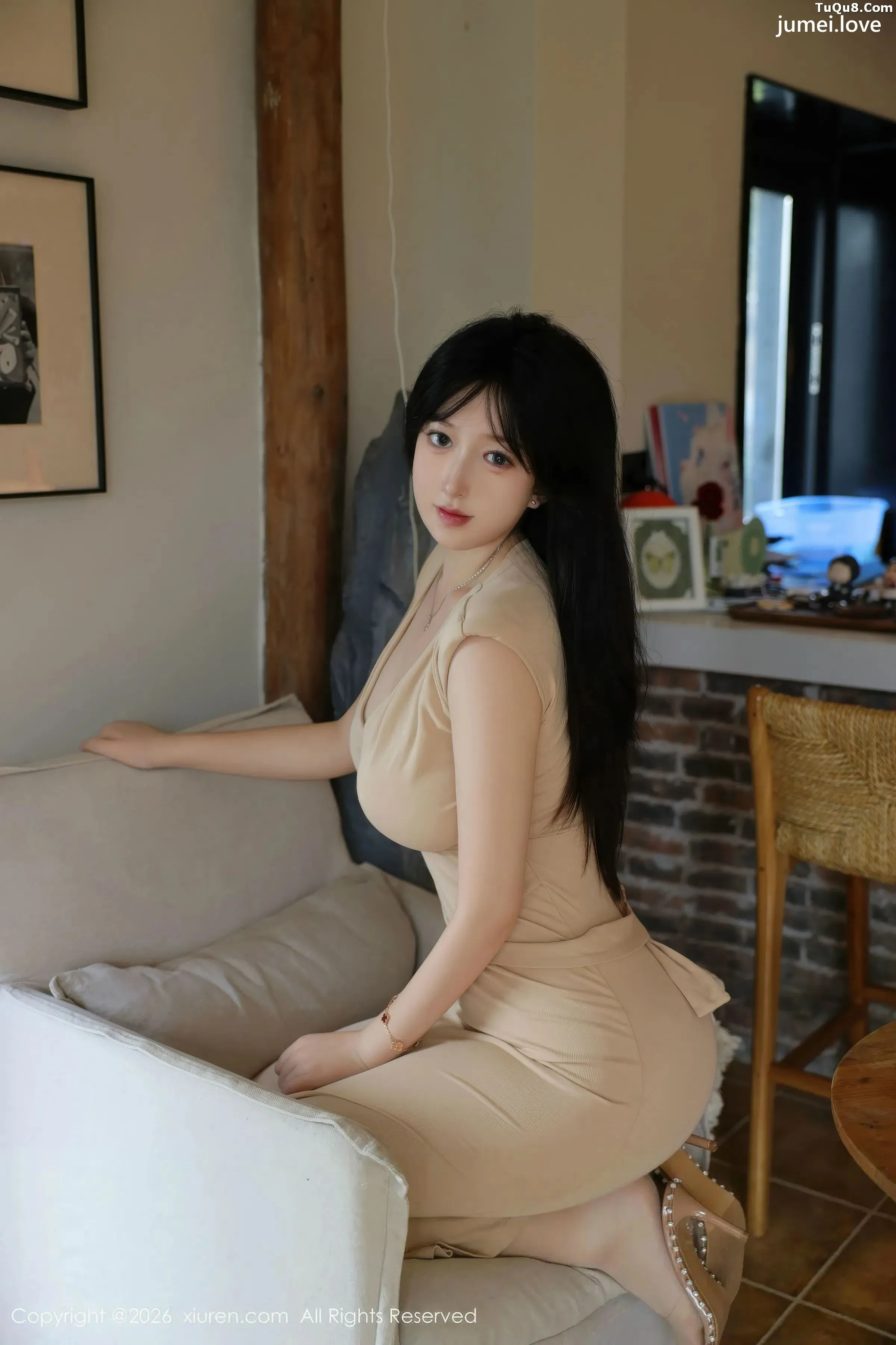 奶思兔性感浅色小妈裙配白色丝袜秀凹凸身材迷人绝美写真69P 第59张