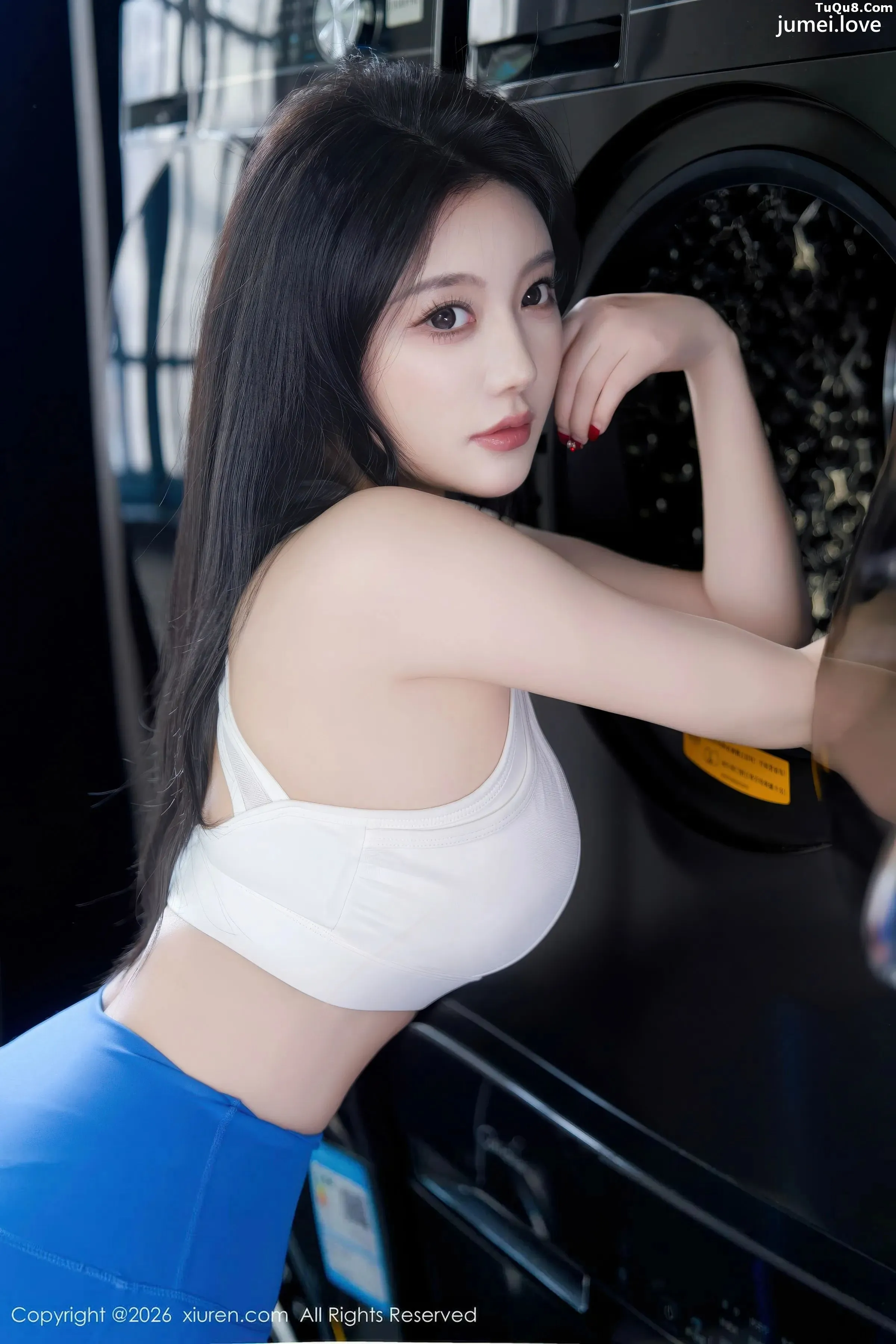 杨晨晨.性感白色情趣服饰配灰丝吊袜秀丰腴身材撩人绝美写真73P 第23张