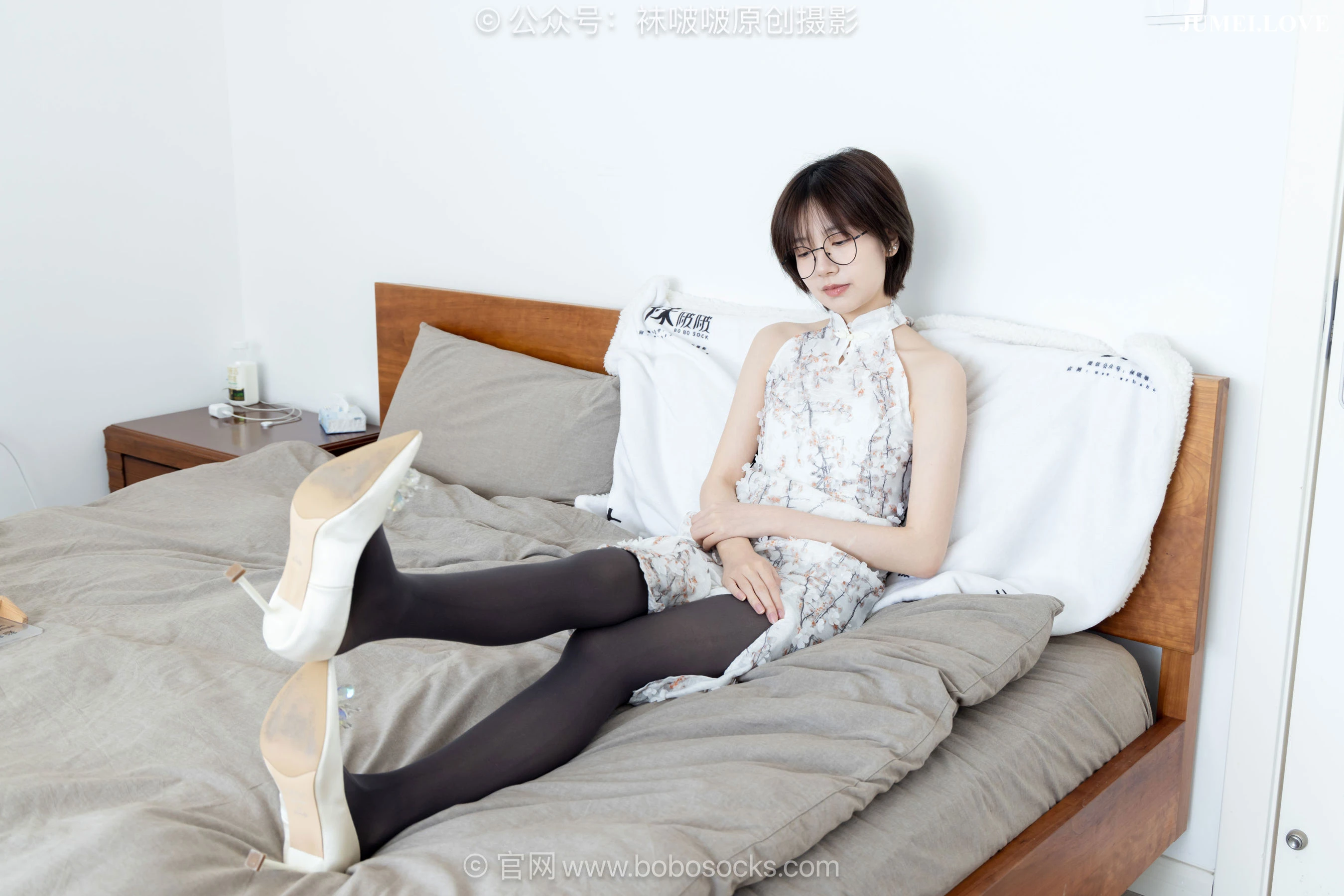 BoBoSocks袜啵啵 No.714 小甜豆 - 高跟鞋、薄肉丝、厚灰丝、旗袍 第3张