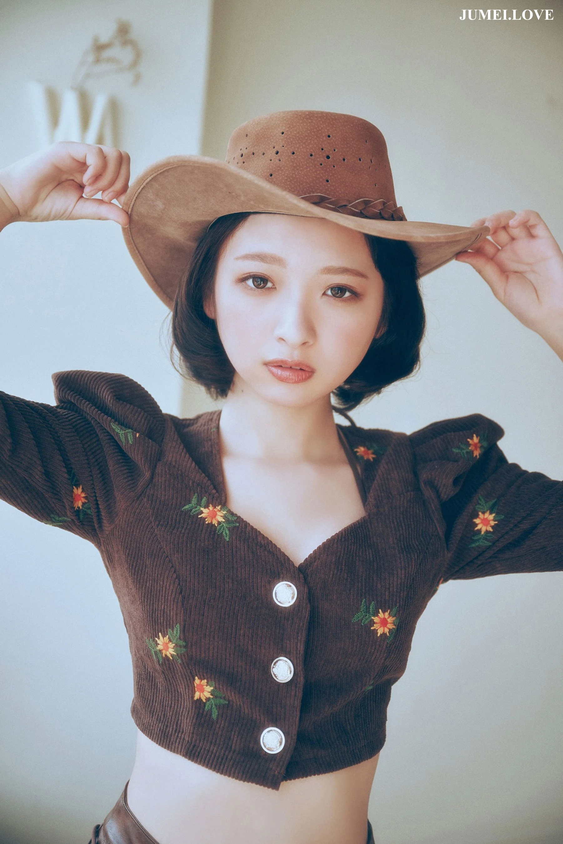 一ノ瀬瑠菜 - レトログラビア 第2张