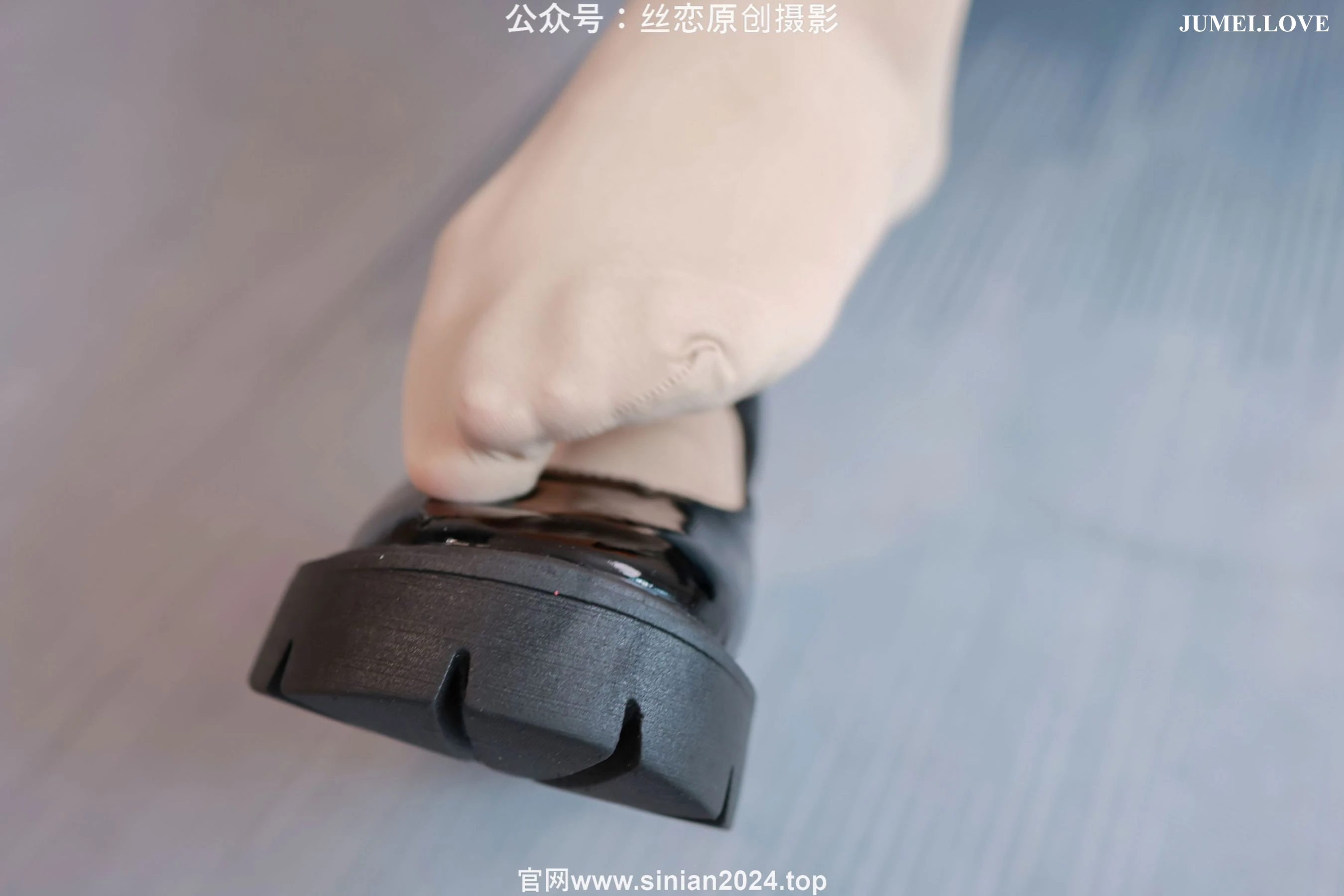 丝恋摄影 No.063 泡芙 - 白色睡裙 厚肉丝袜 黑色玛丽珍 第109张