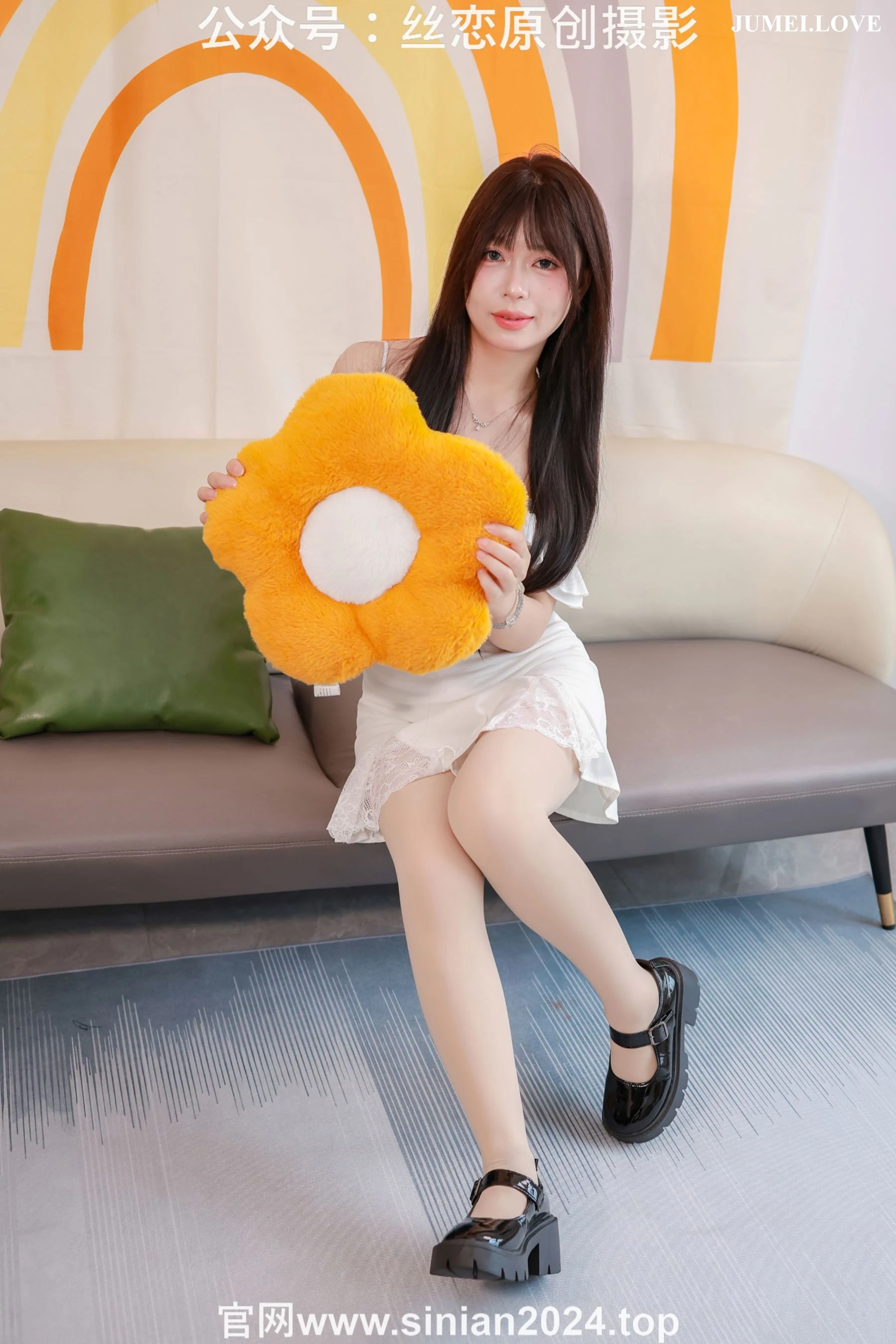 丝恋摄影 No.063 泡芙 - 白色睡裙 厚肉丝袜 黑色玛丽珍 第16张