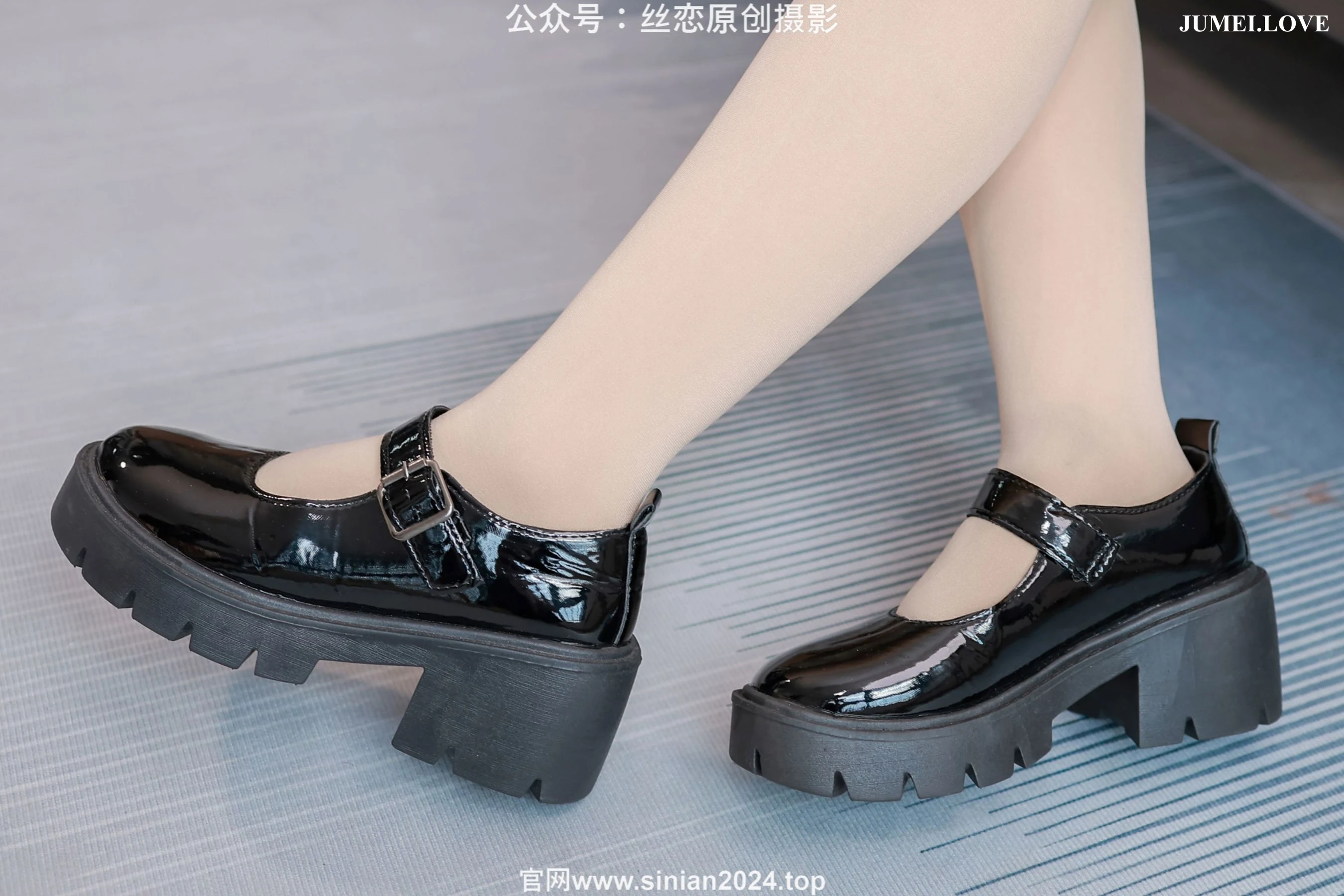 丝恋摄影 No.063 泡芙 - 白色睡裙 厚肉丝袜 黑色玛丽珍 第72张