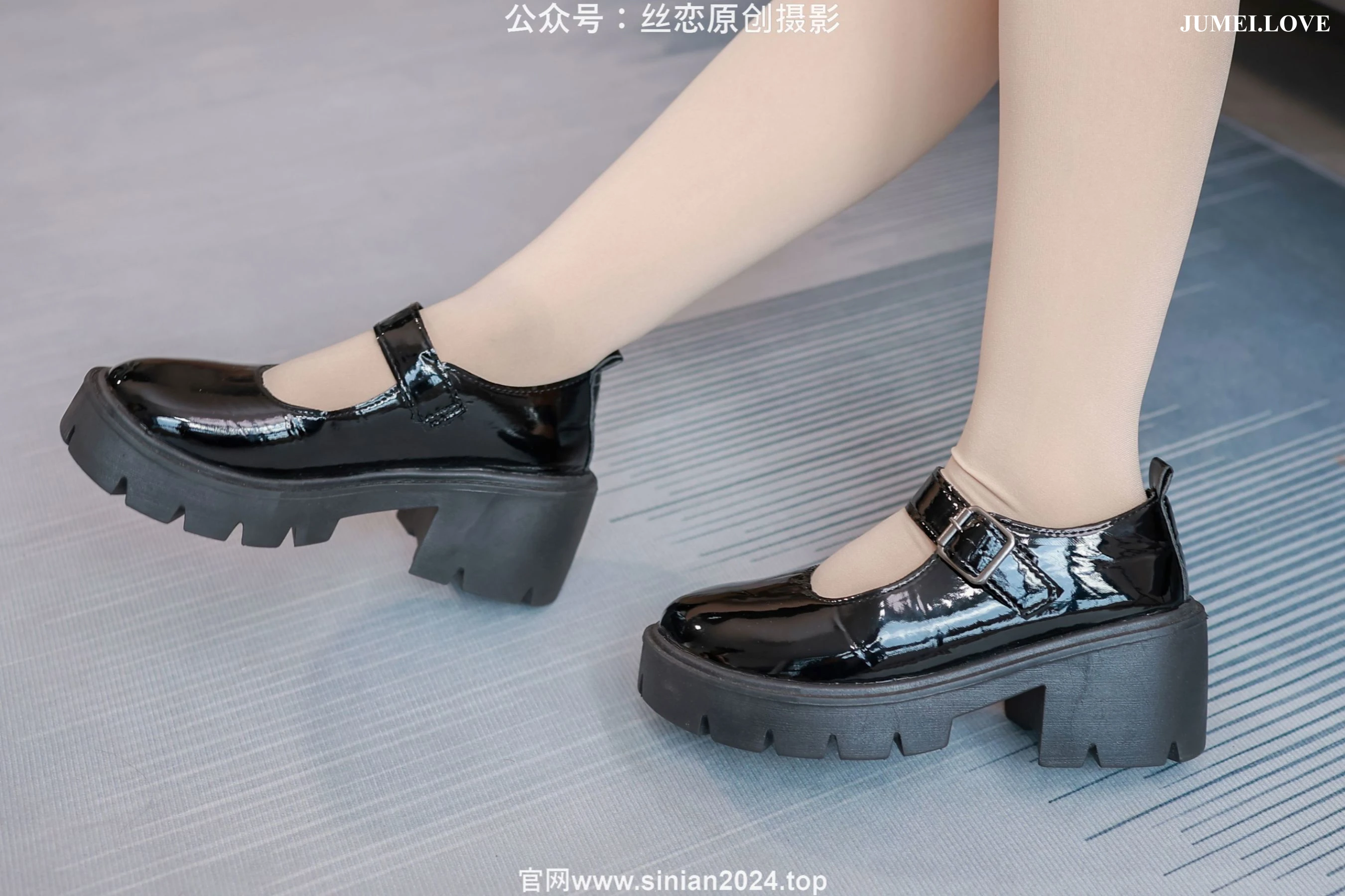 丝恋摄影 No.063 泡芙 - 白色睡裙 厚肉丝袜 黑色玛丽珍 第74张