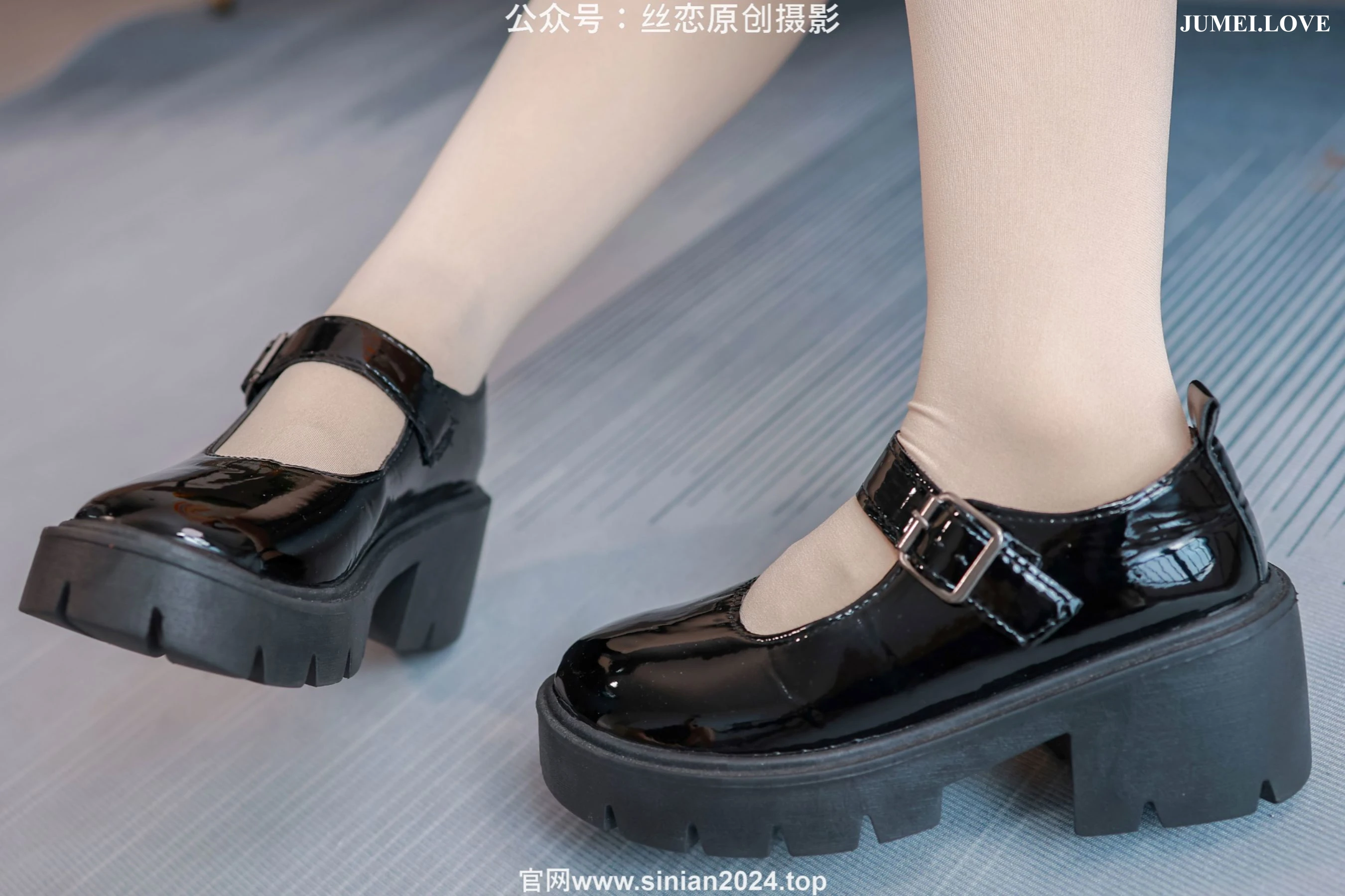 丝恋摄影 No.063 泡芙 - 白色睡裙 厚肉丝袜 黑色玛丽珍 第82张