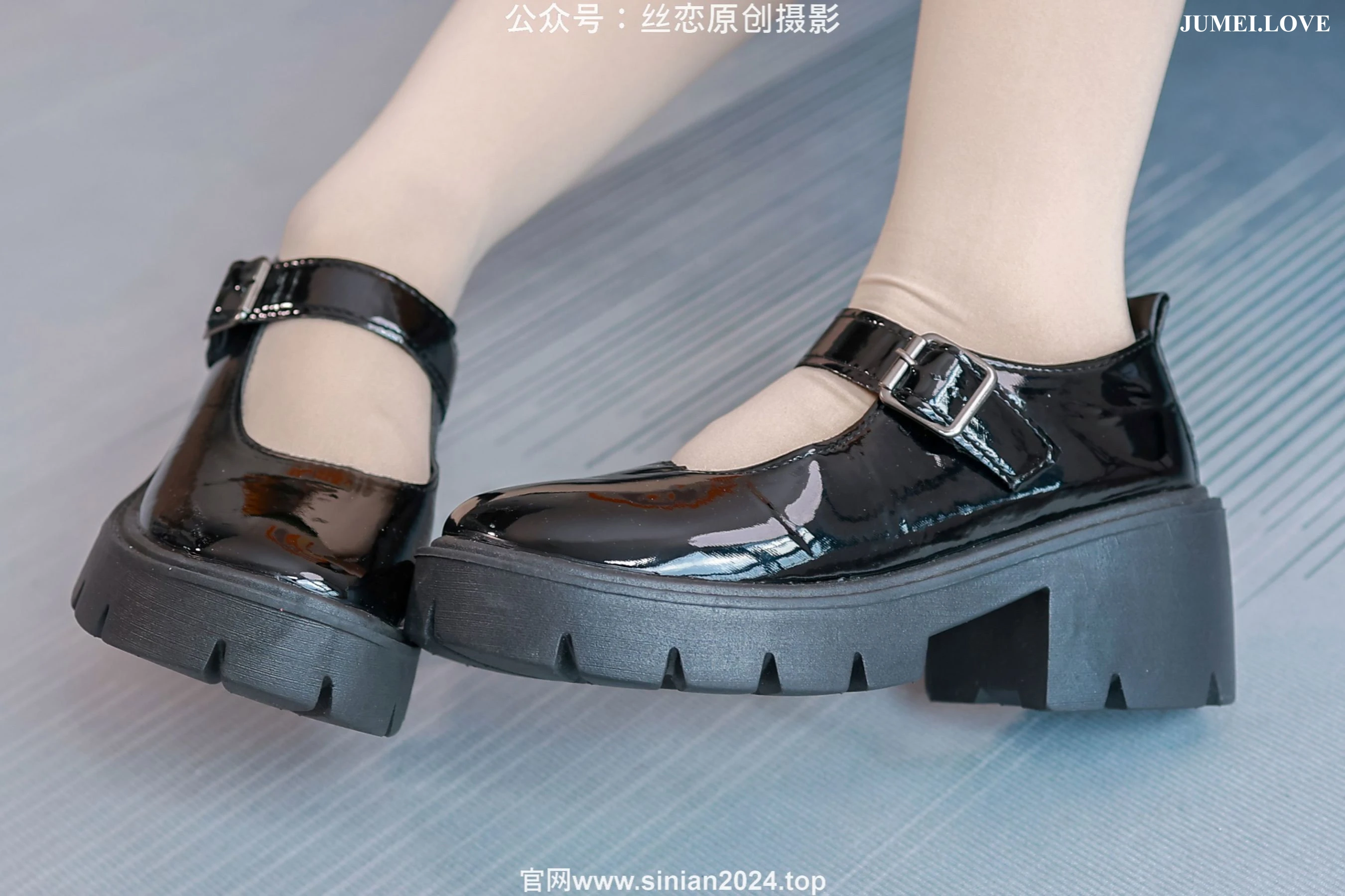 丝恋摄影 No.063 泡芙 - 白色睡裙 厚肉丝袜 黑色玛丽珍 第83张