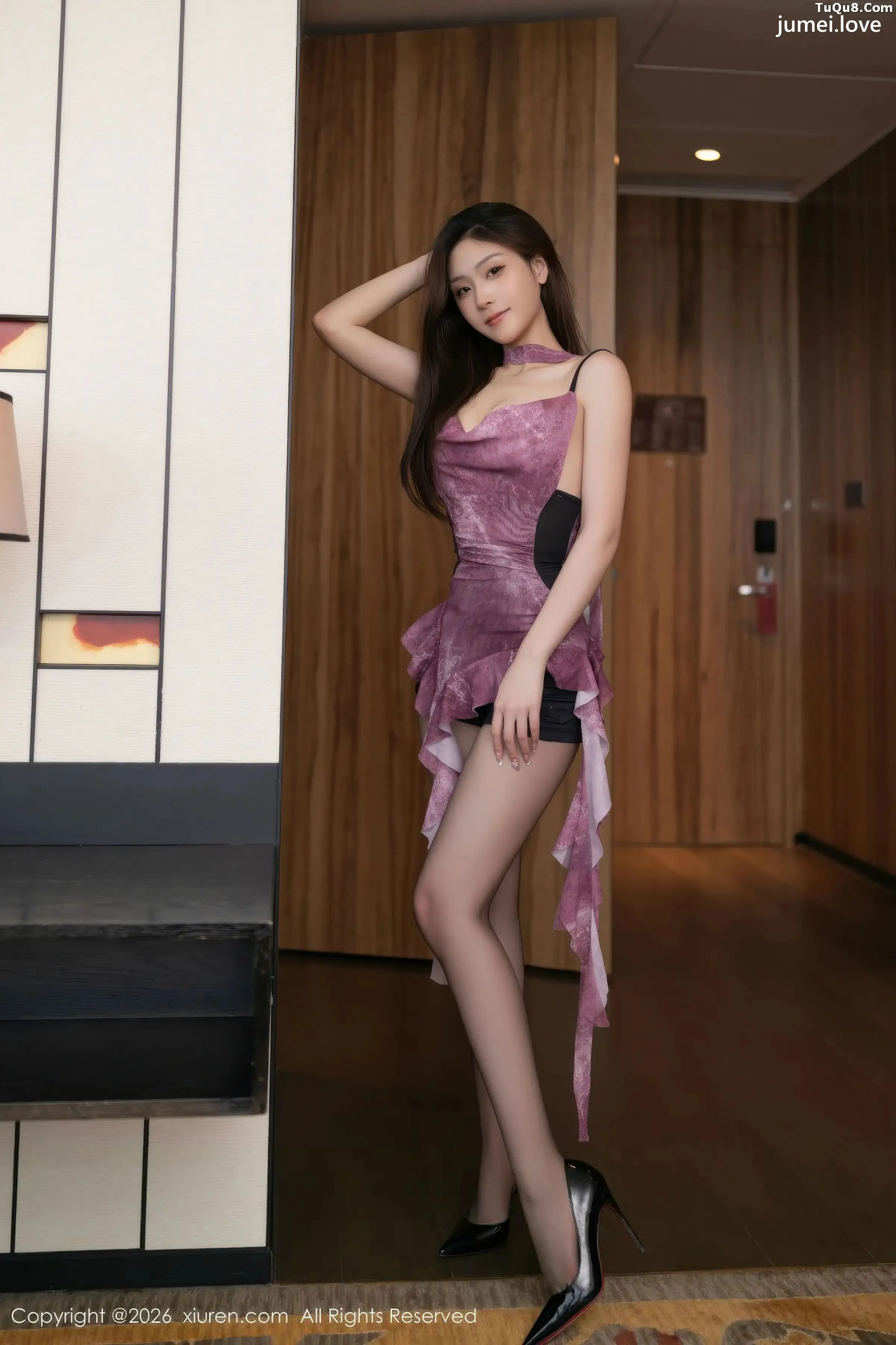 刘婷婷性感紫色吊带短裙配超薄黑丝秀曼妙身姿迷人绝美写真72P 第10张