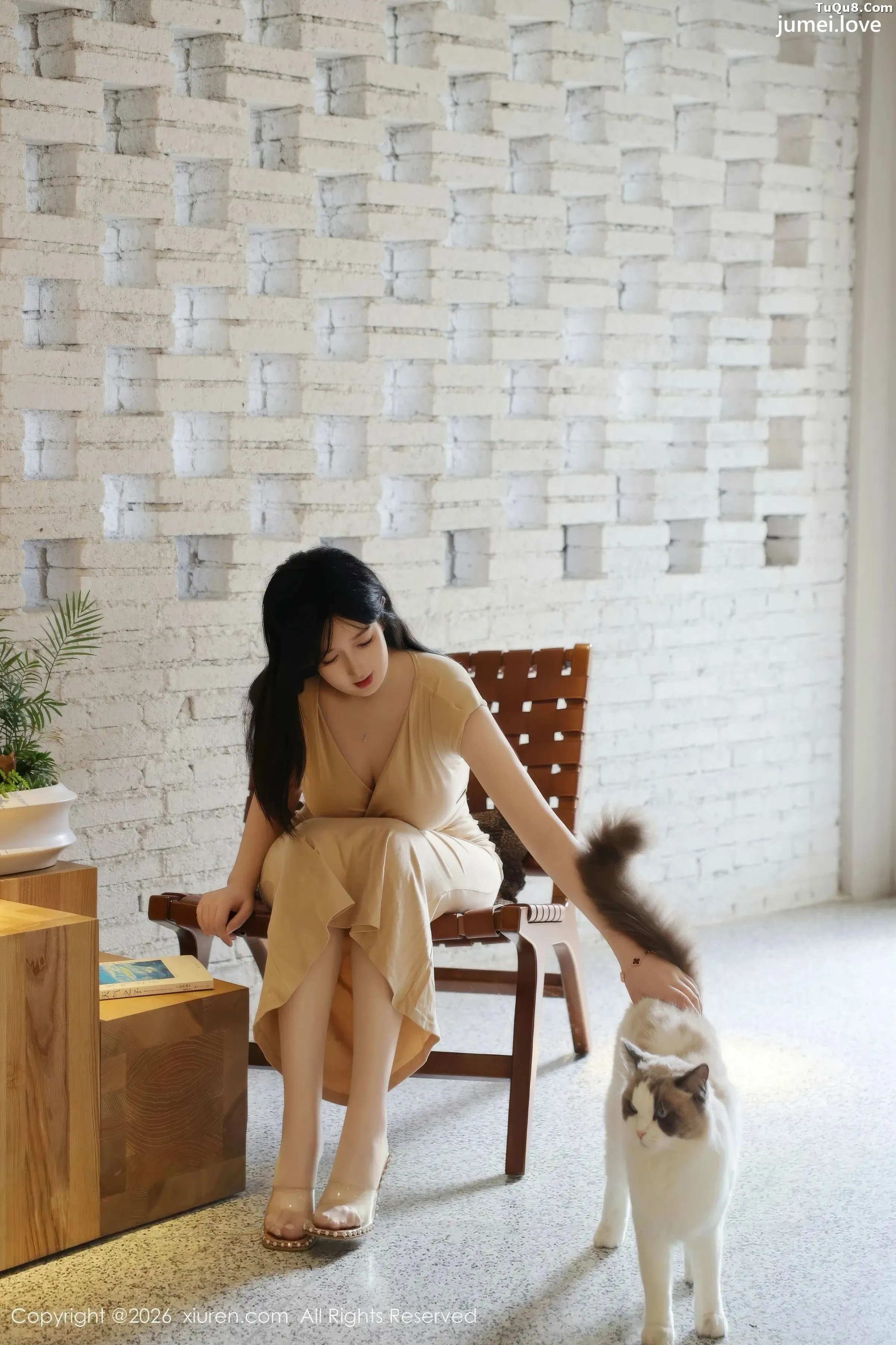 奶思兔性感浅色小妈裙配白色丝袜秀凹凸身材迷人绝美写真69P 第22张