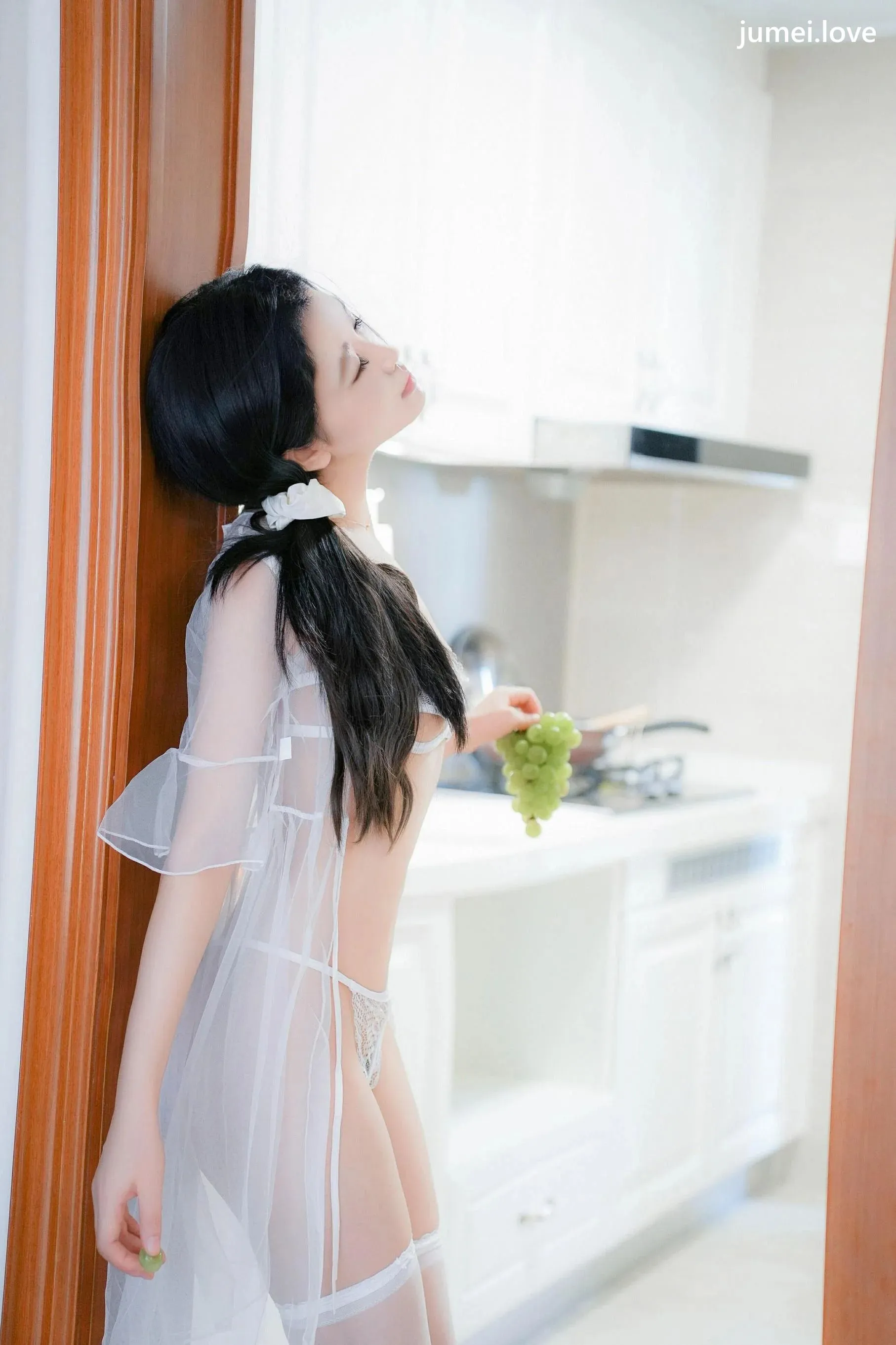 于诺诺ise 诱人私拍福利 白丝厨娘90P 第22张