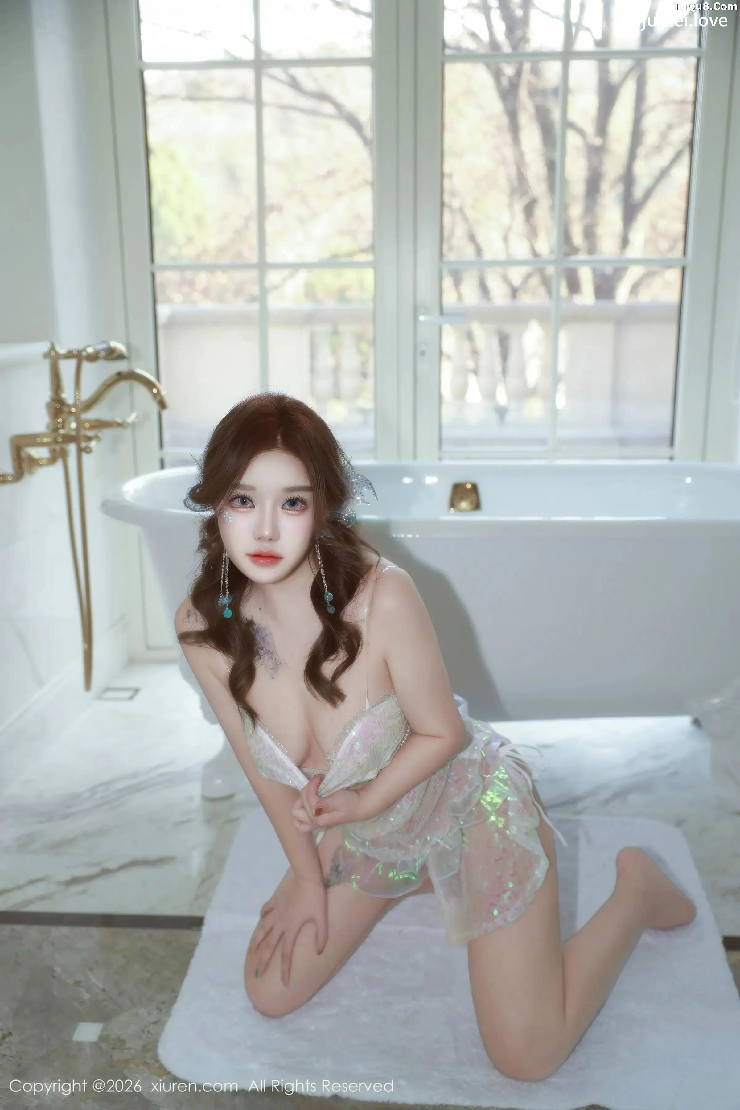 小薯条nienie浴室场景性感浅色情趣服饰秀完美身材绝美写真70P 第37张
