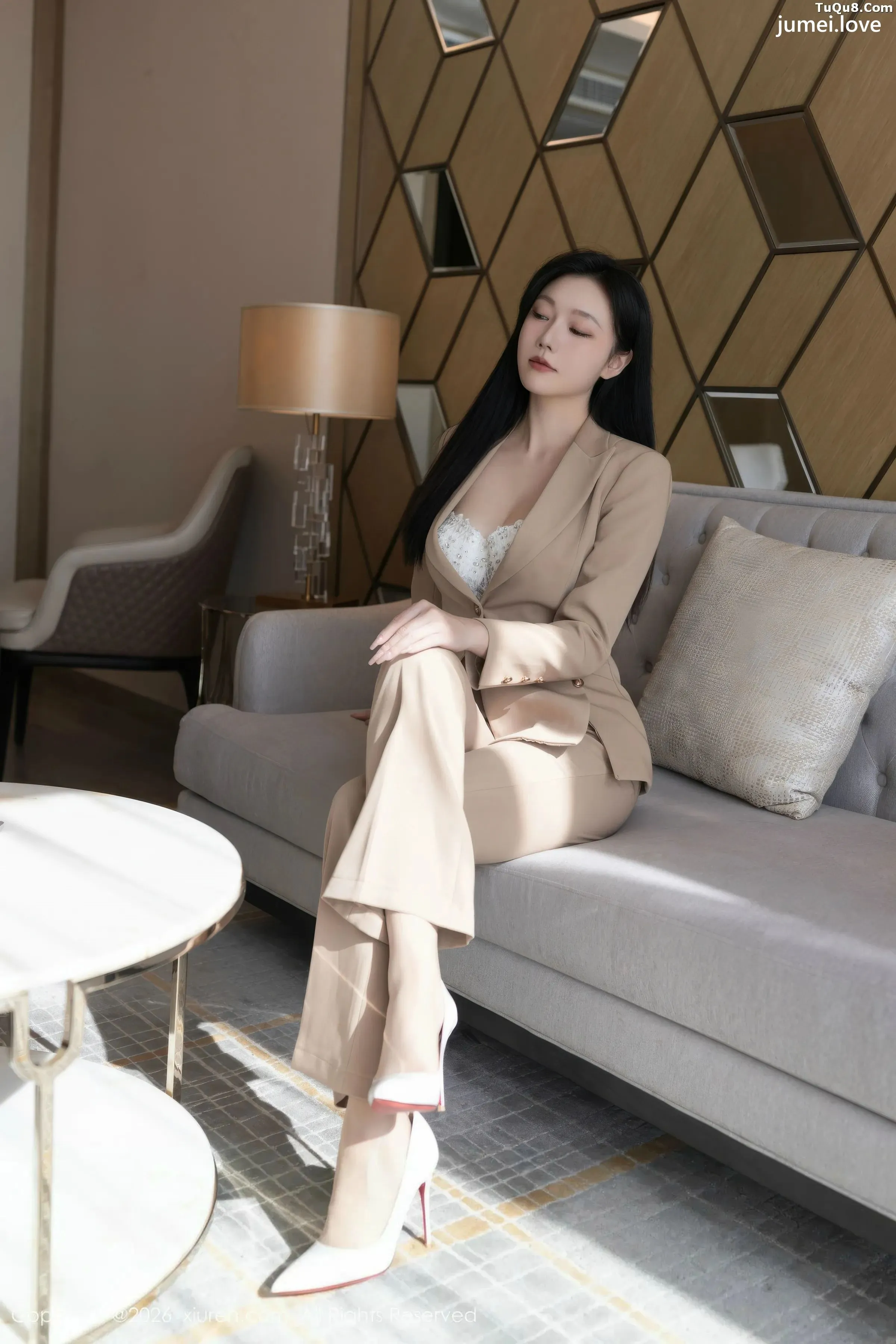 安然anran性感西服露白色内衣配超薄肉丝秀曼妙身姿绝美写真72P 第15张
