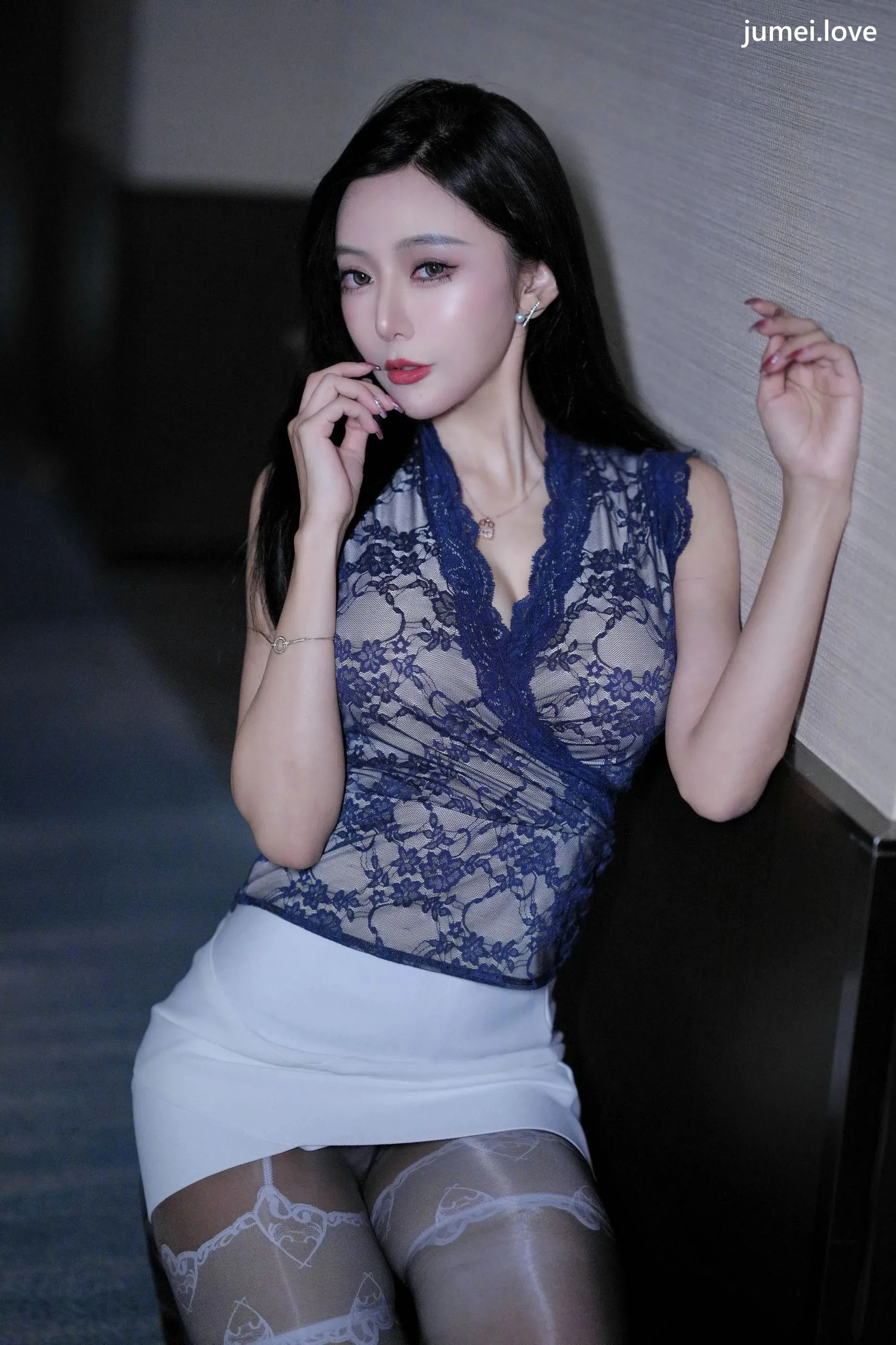 王馨瑶Yanni 诱人私拍福利 瑶里丝74P 第2张