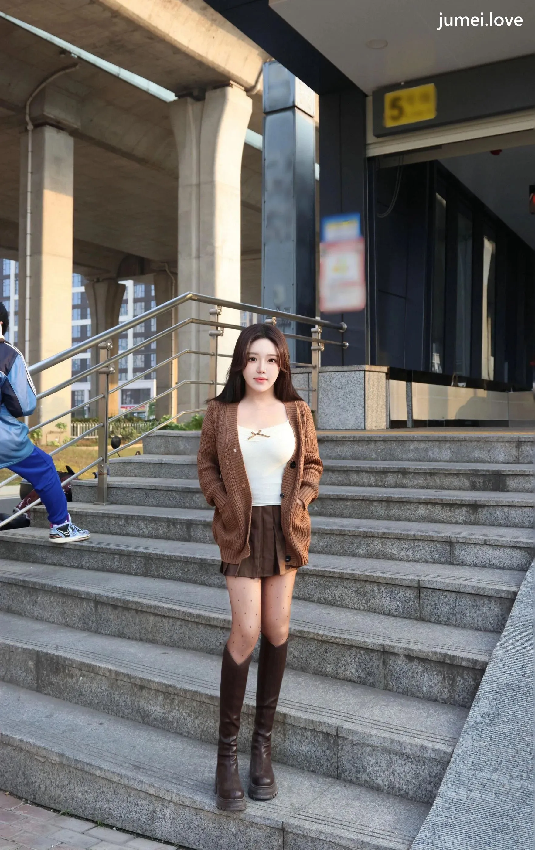 小薯条nienie 诱人私拍福利 兔女郎74P 第9张