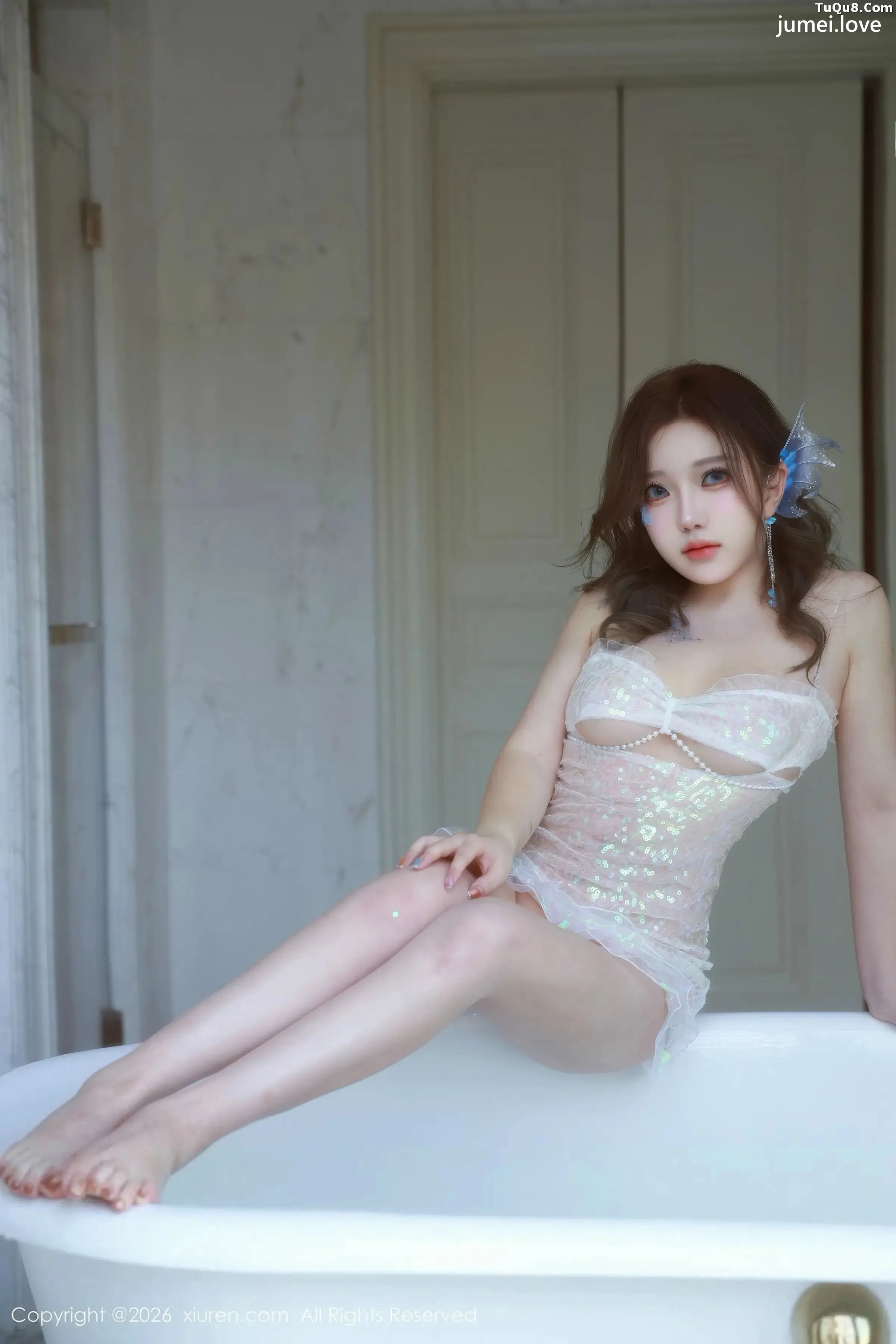 小薯条nienie浴室场景性感浅色情趣服饰秀完美身材绝美写真70P 第58张